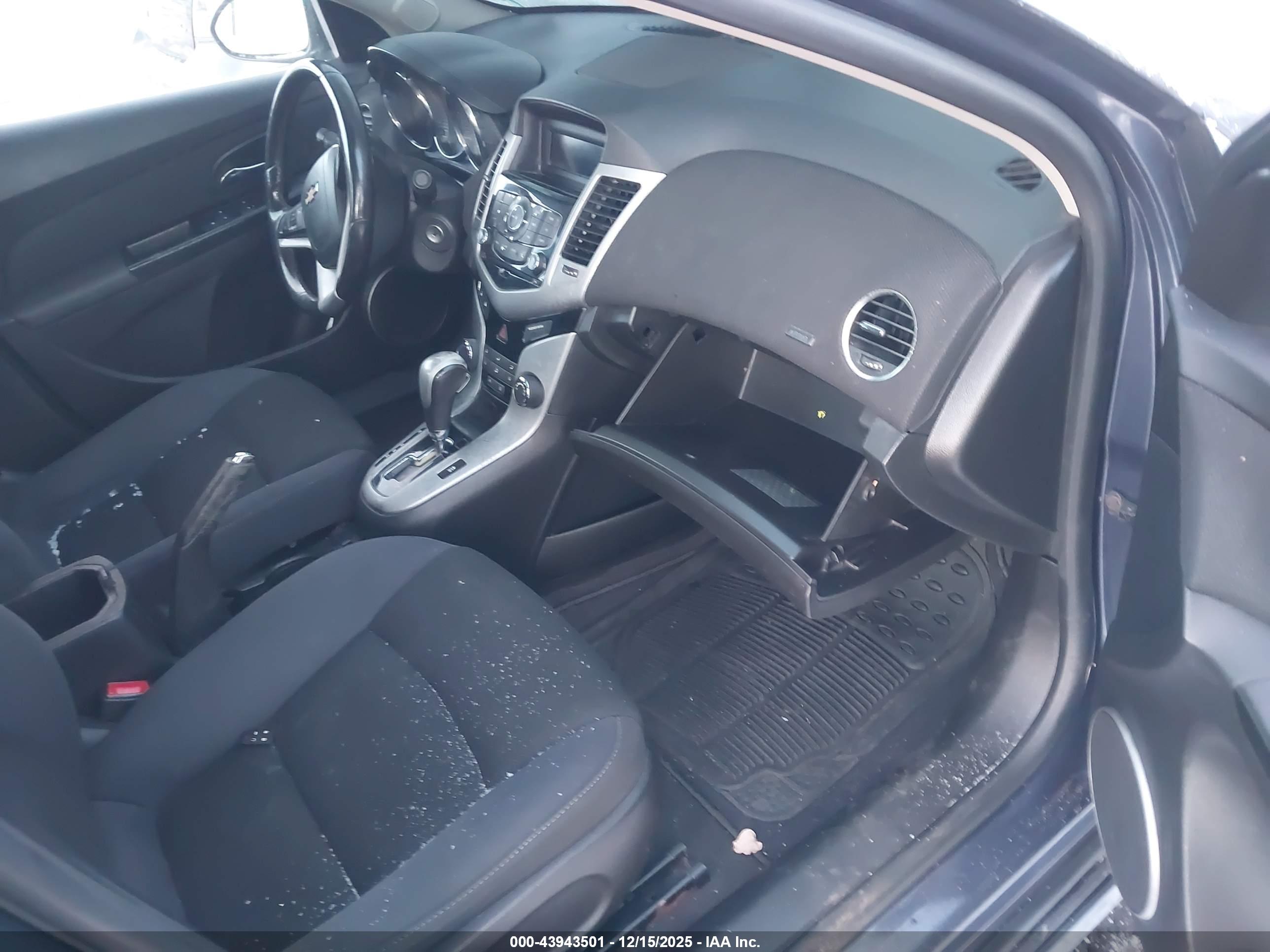 CHEVROLET CRUZE image 5