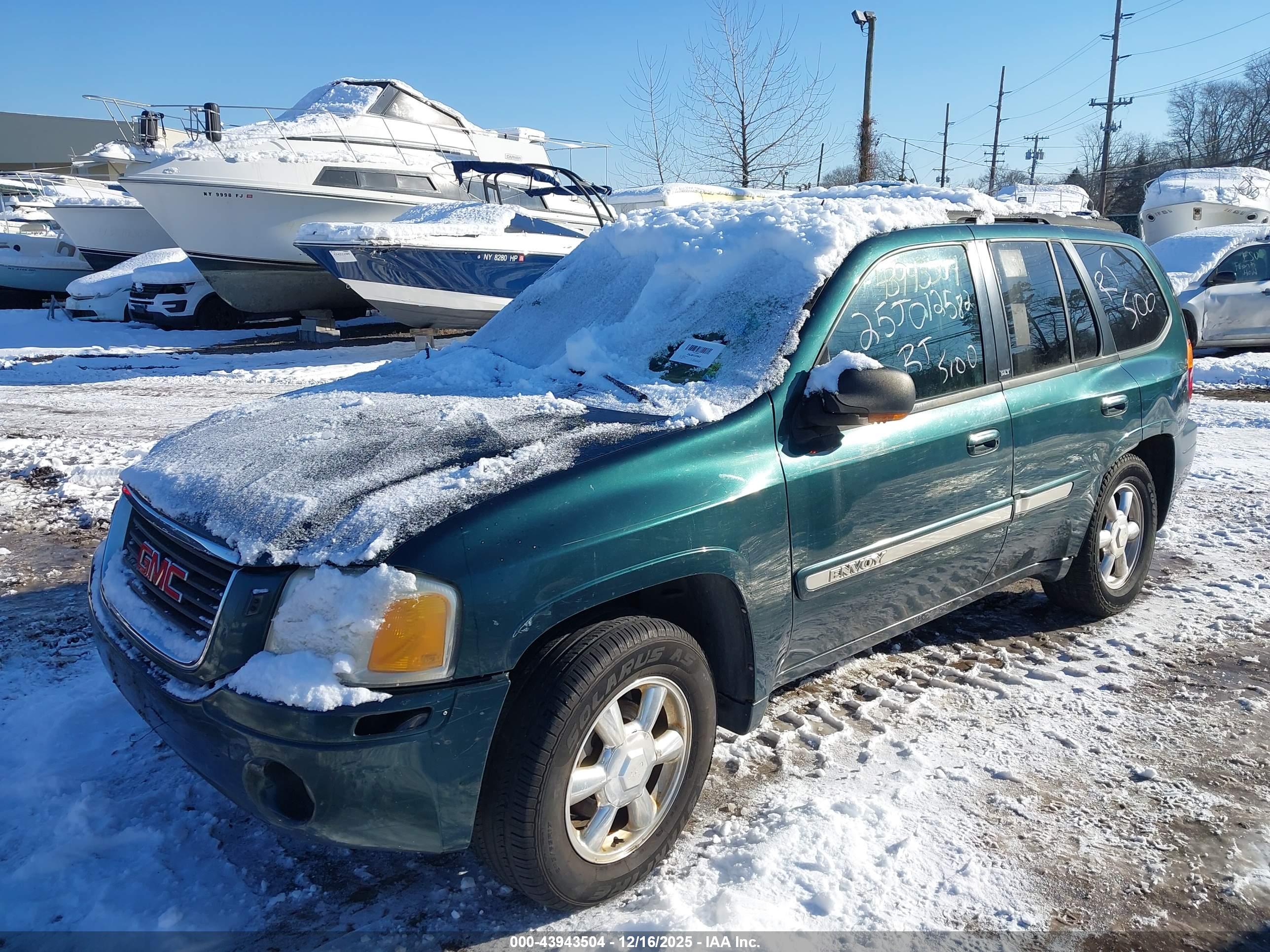 GMC ENVOY image 2