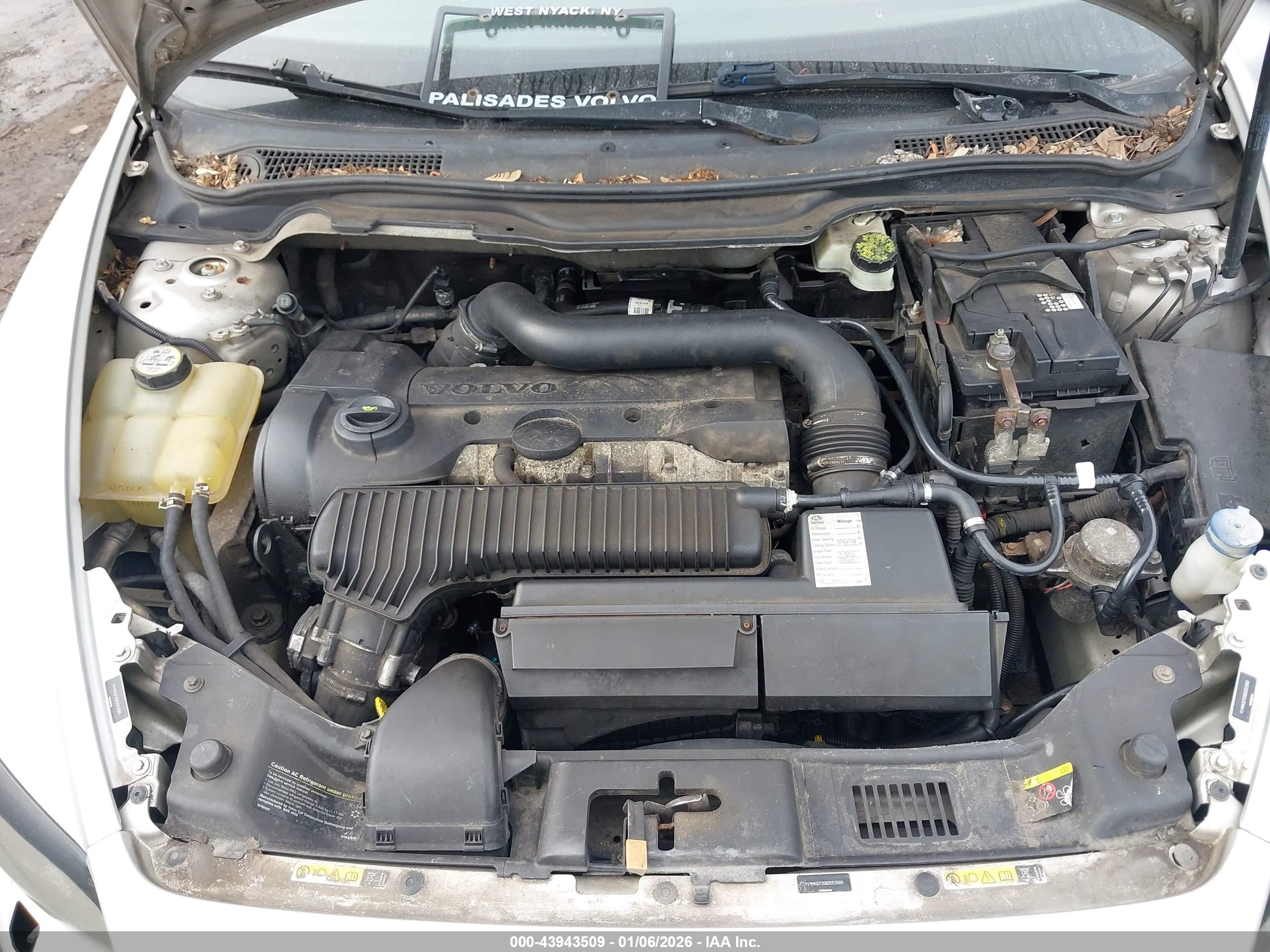 VOLVO C30 image 10