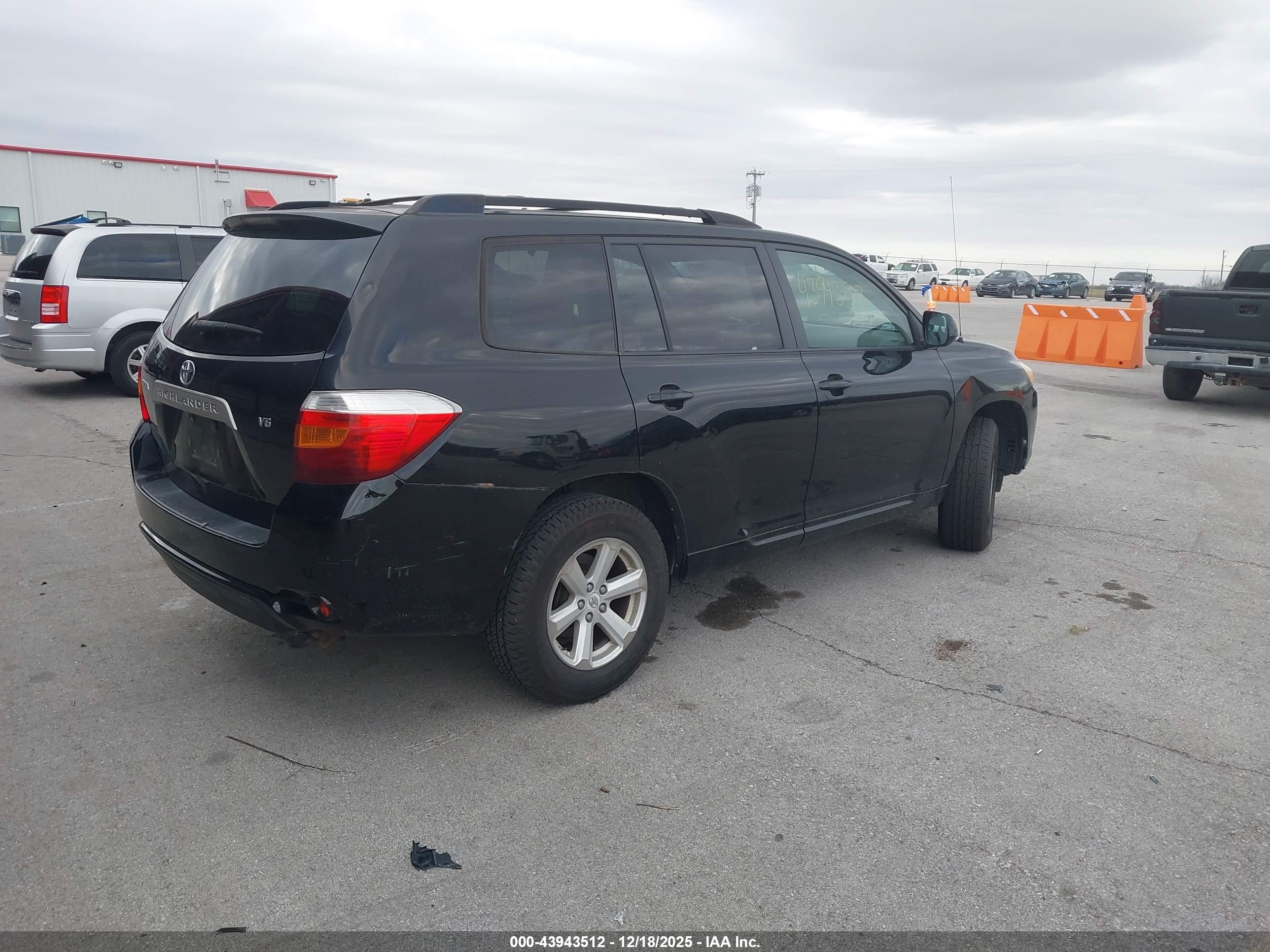 TOYOTA HIGHLANDER image 4