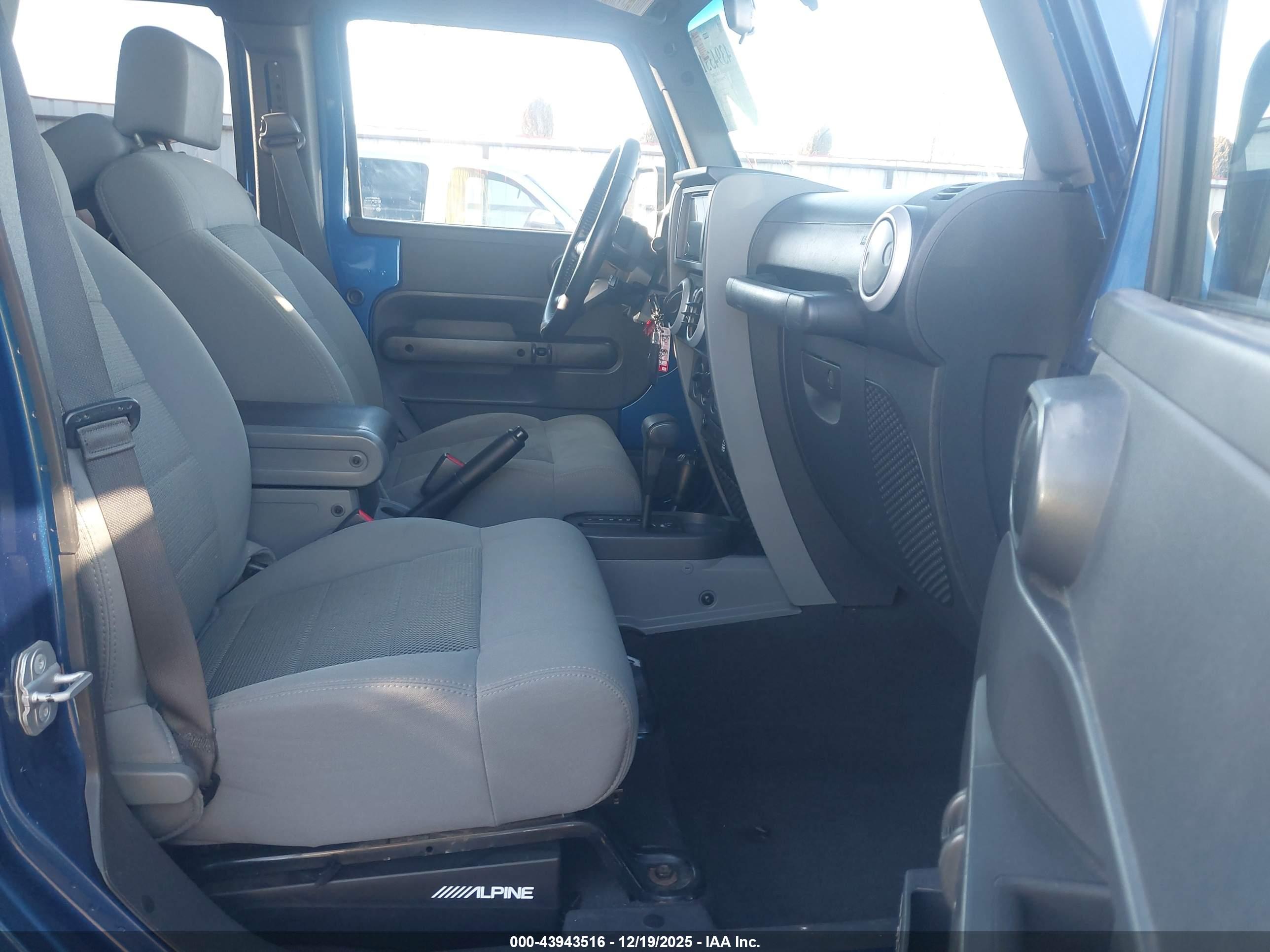 JEEP WRANGLER image 5