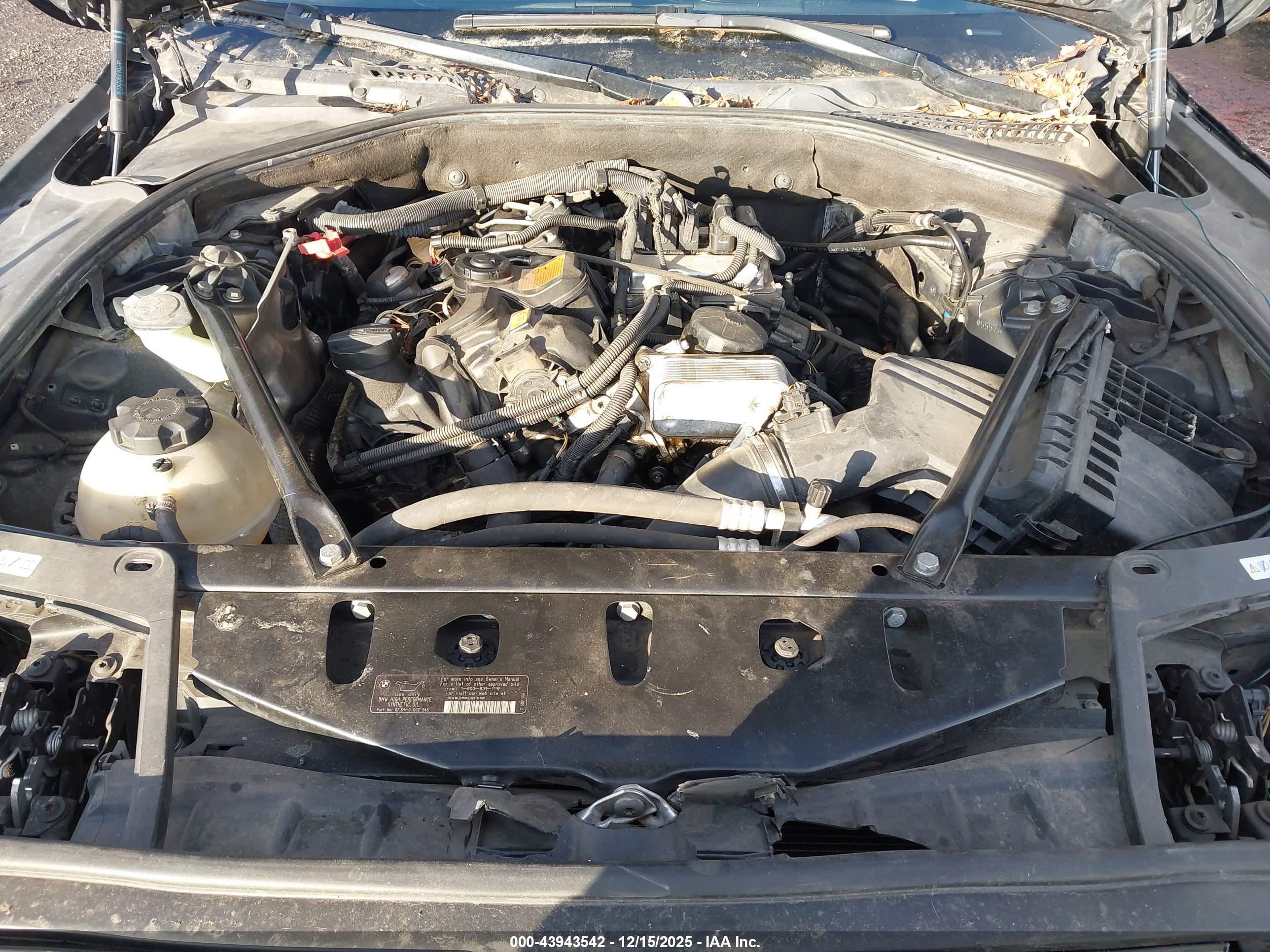 BMW 528I image 10
