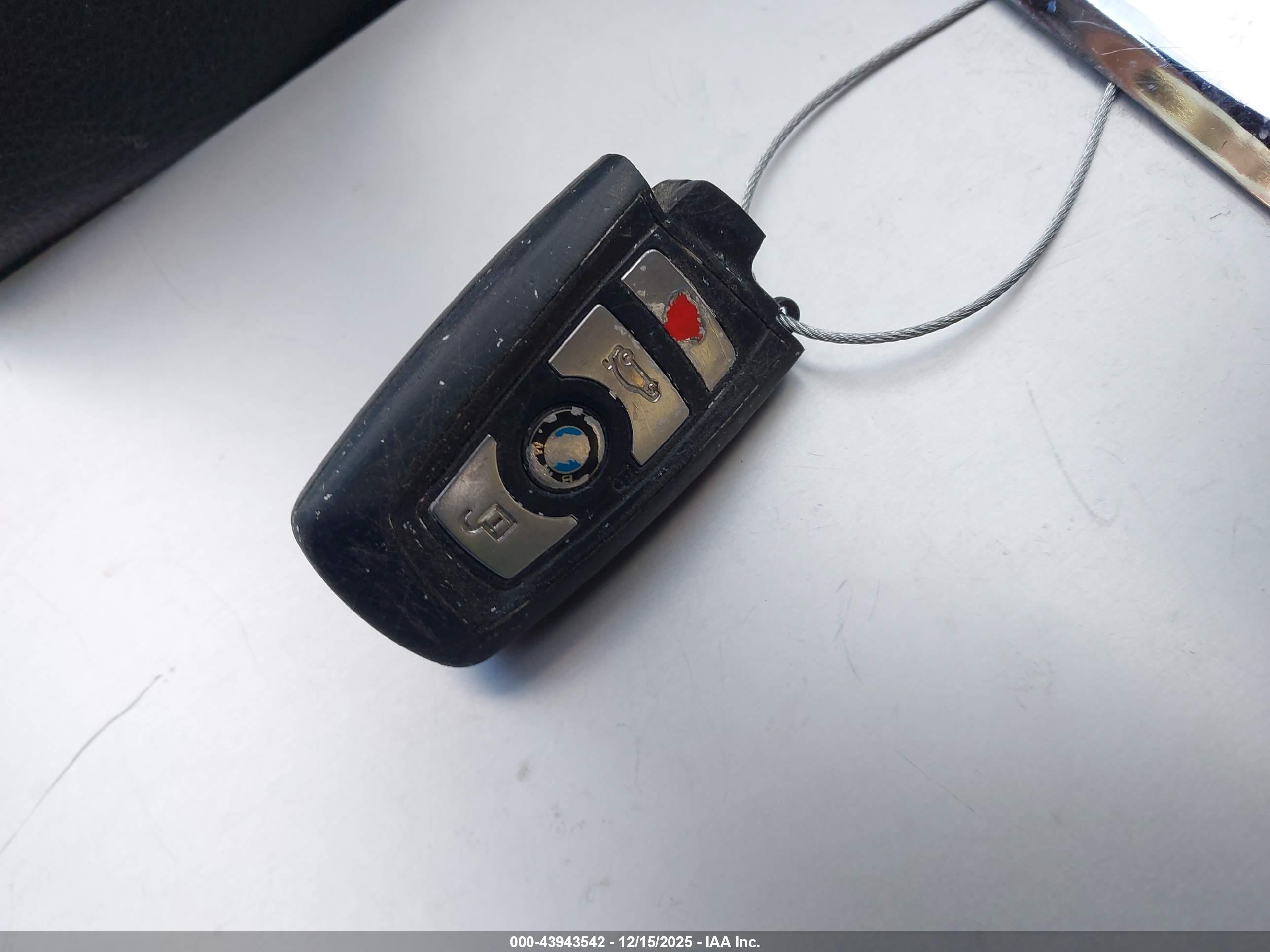 BMW 528I image 11