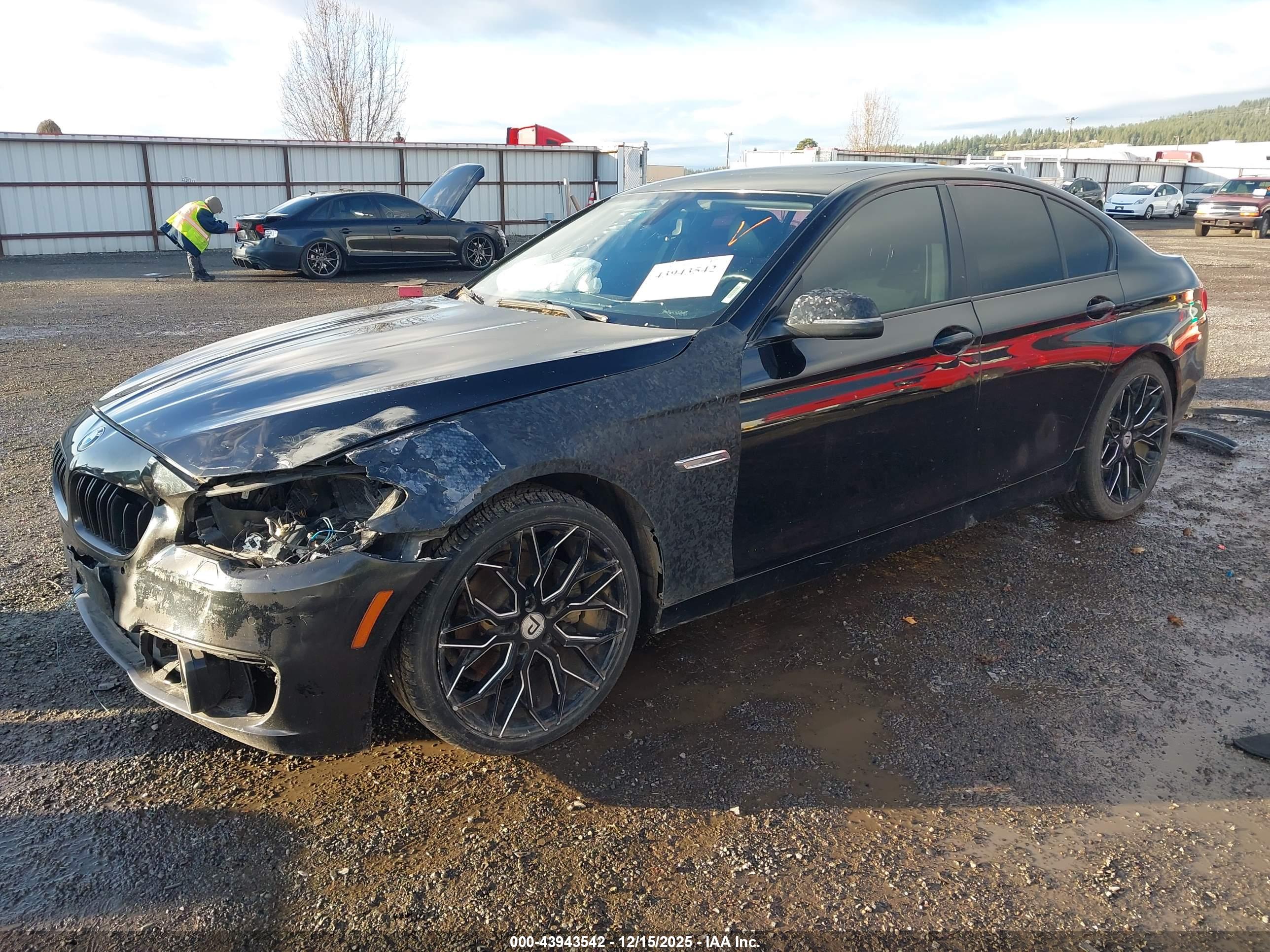BMW 528I image 2