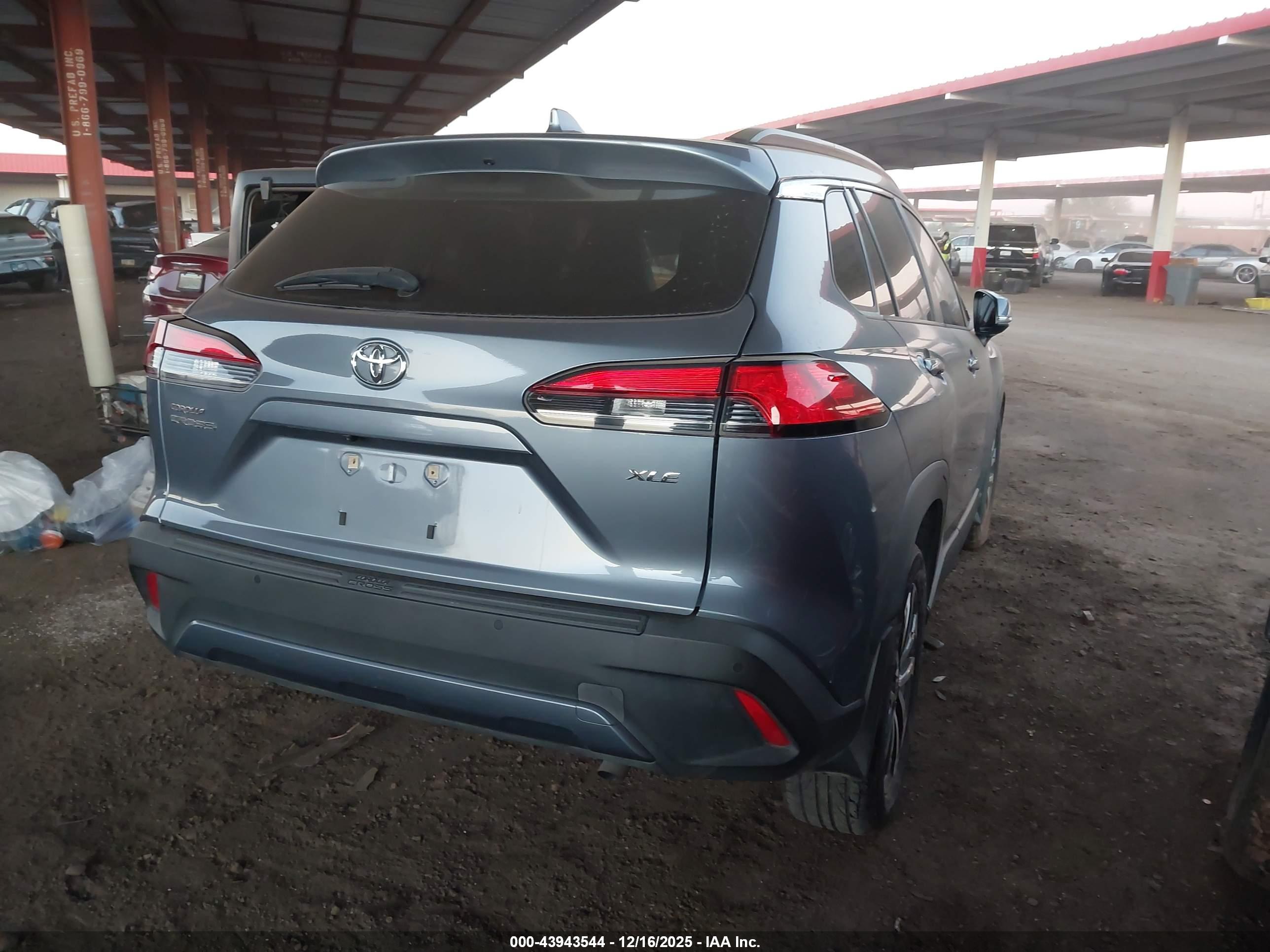 TOYOTA COROLLA image 4