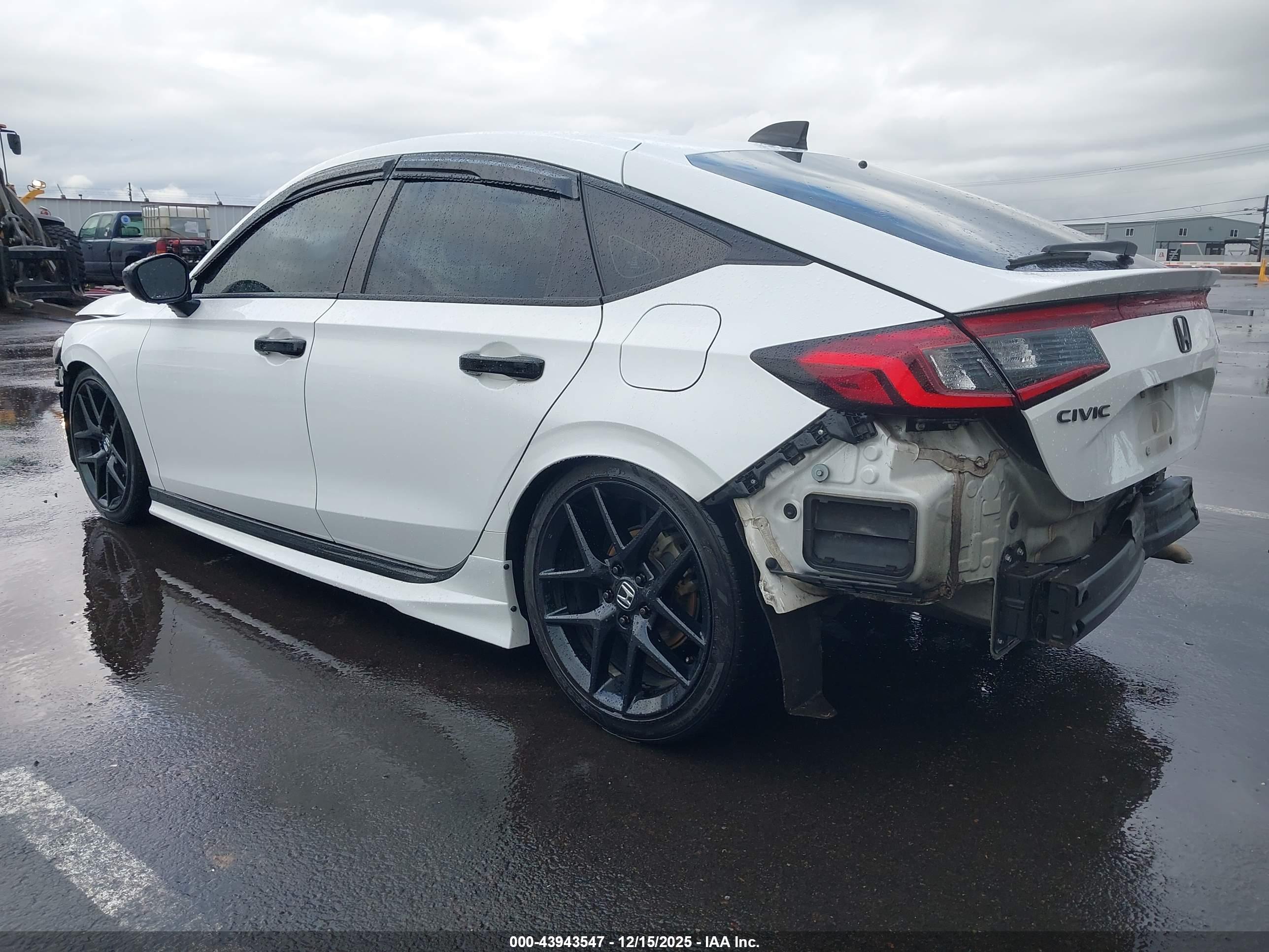 HONDA CIVIC image 3
