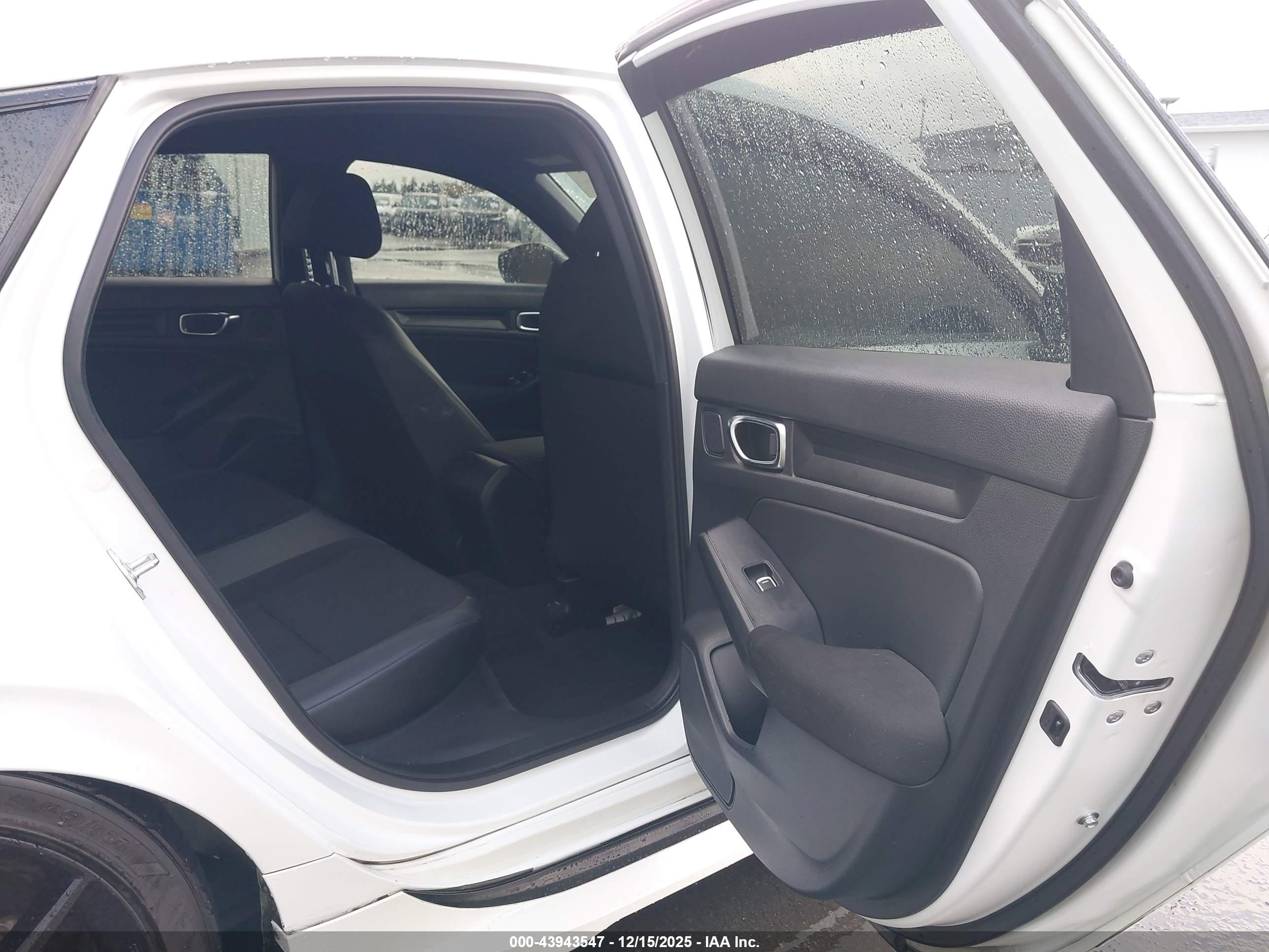 HONDA CIVIC image 8