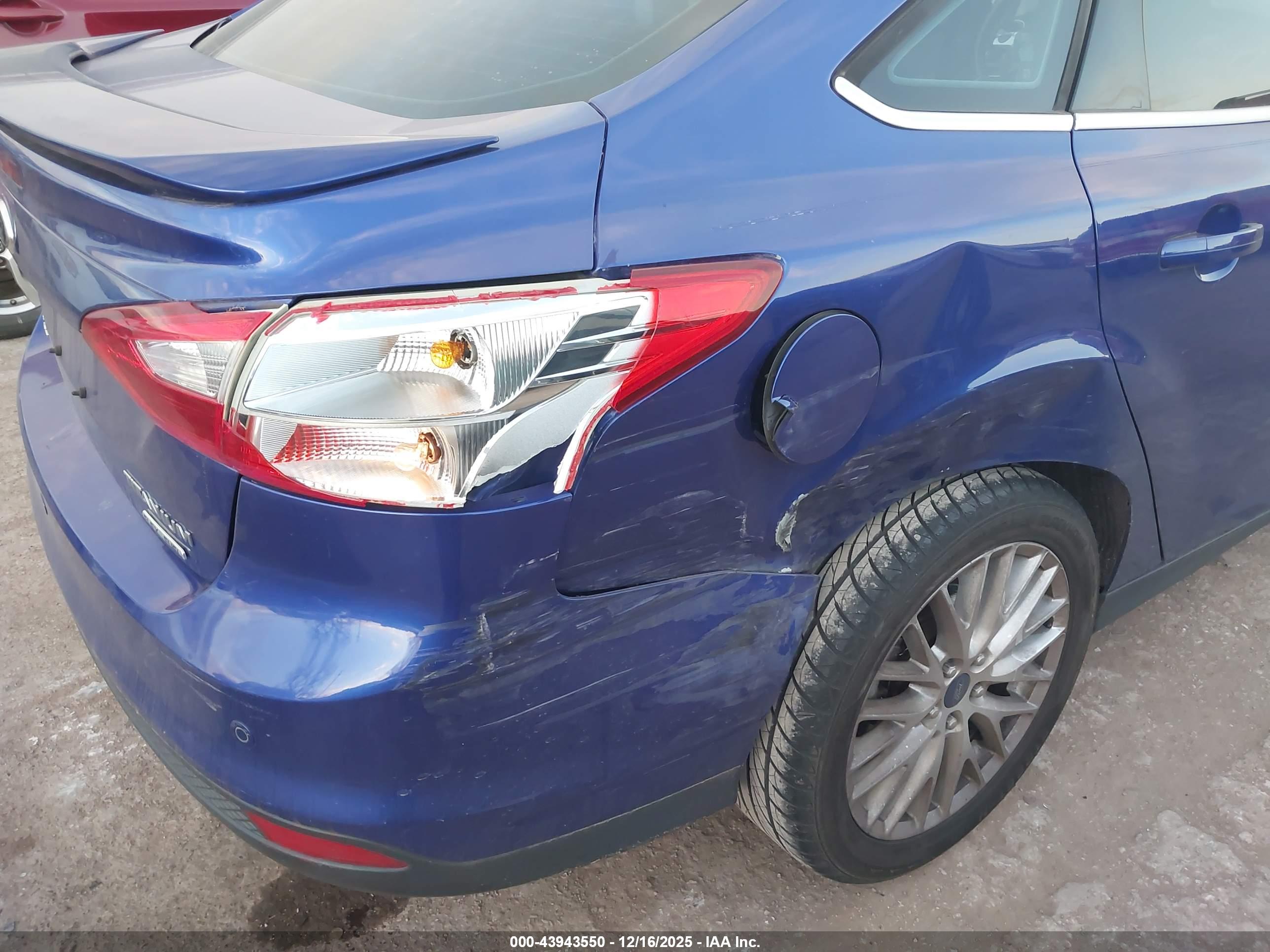 FORD FOCUS image 6