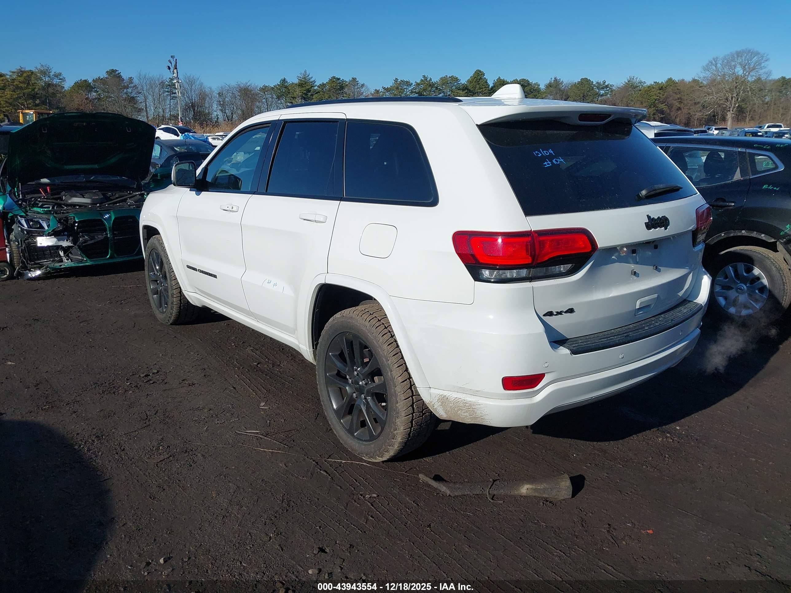 JEEP GRAND image 3