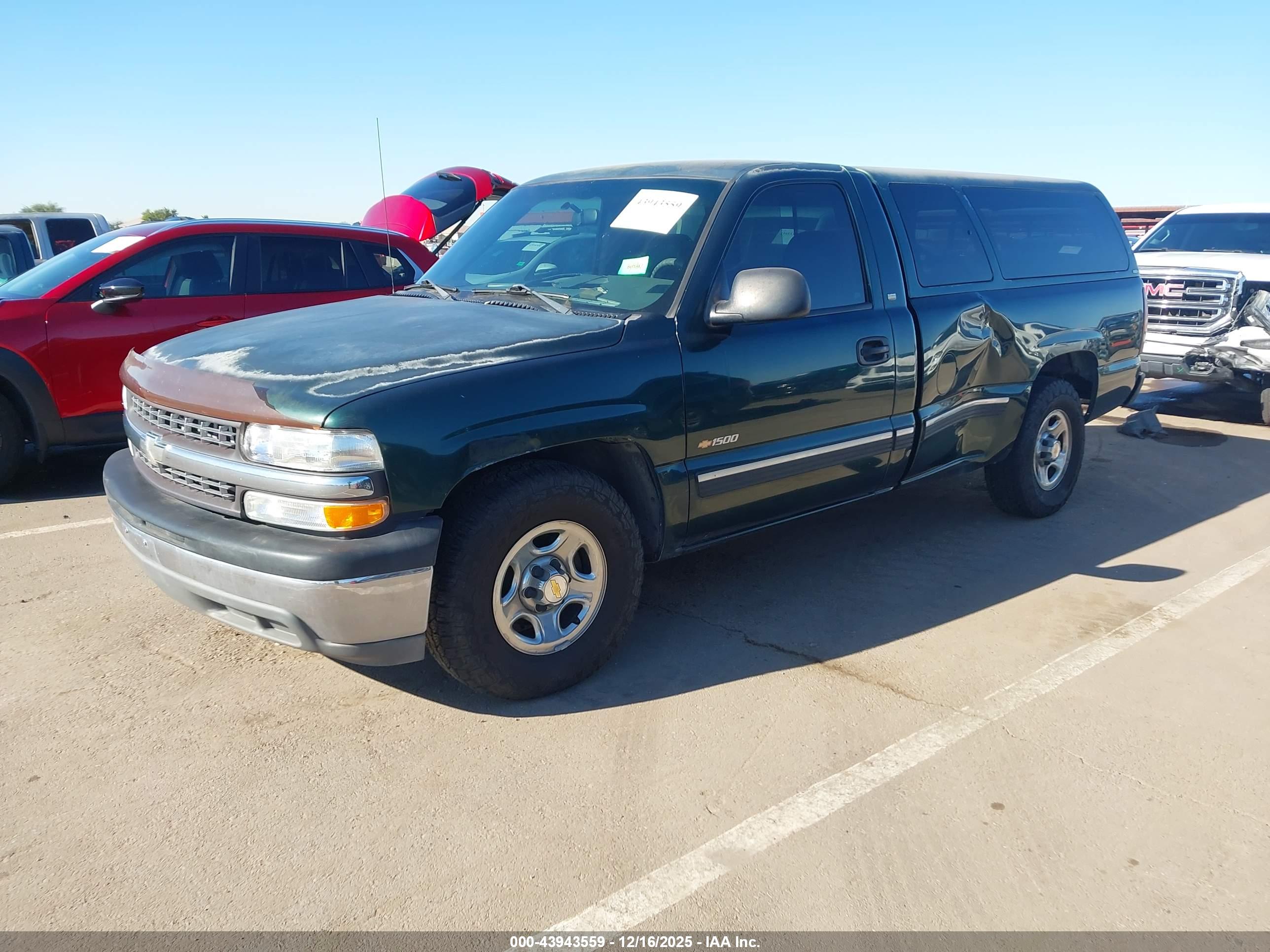 CHEVROLET SILVERADO image 2