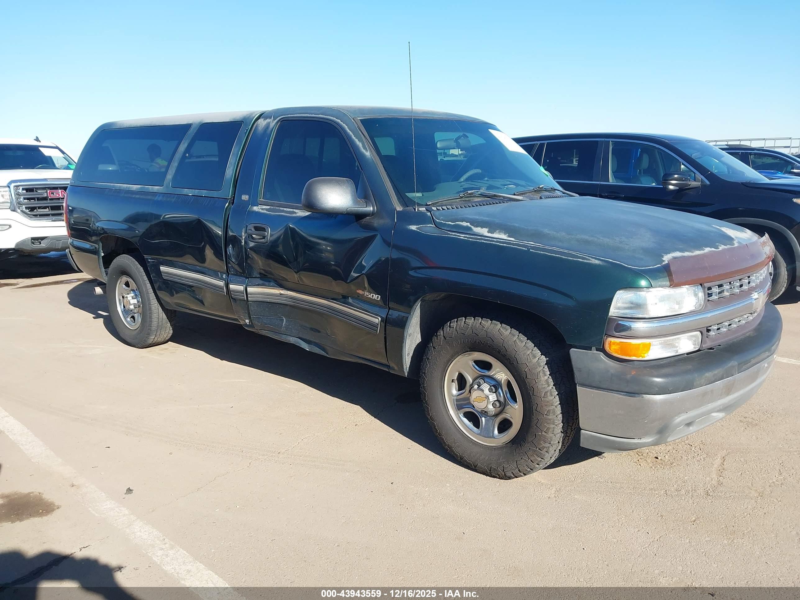 CHEVROLET SILVERADO image 6
