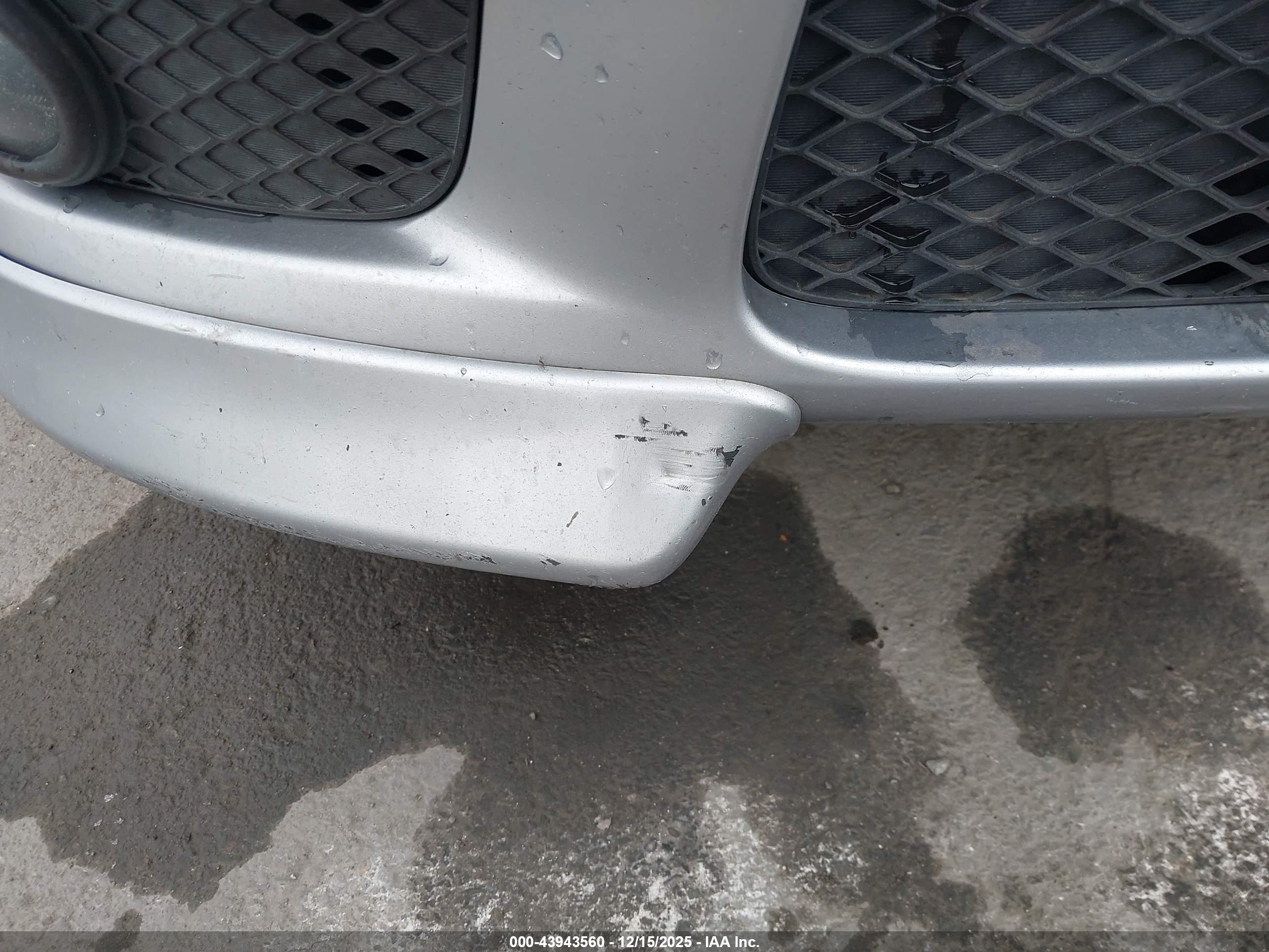 MITSUBISHI LANCER image 6