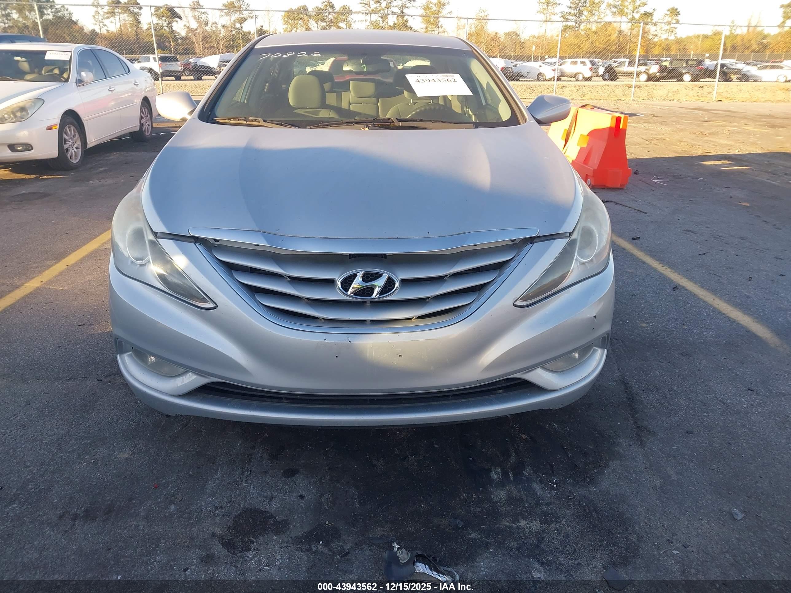 HYUNDAI SONATA image 6