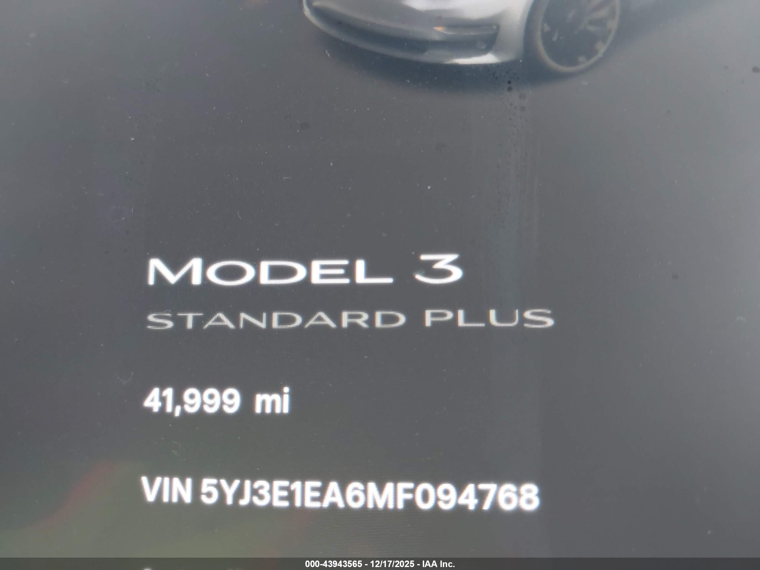 TESLA MODEL image 7