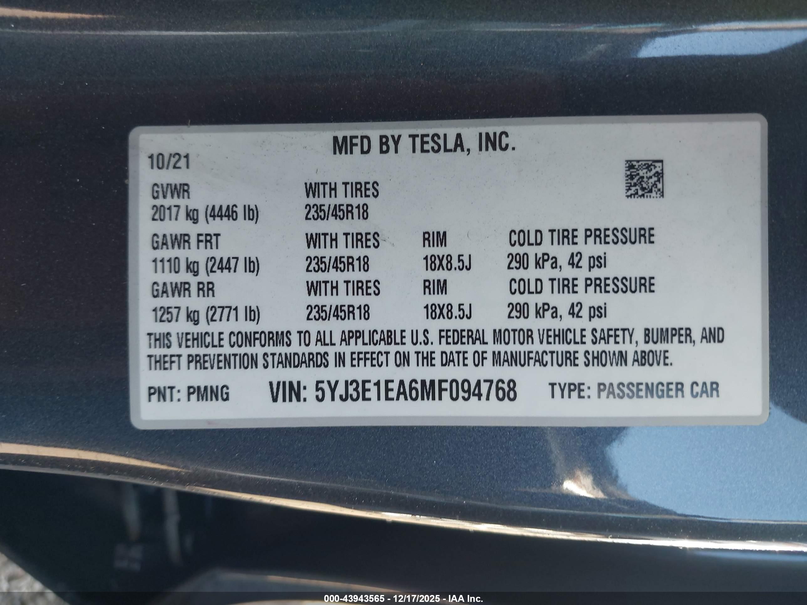 TESLA MODEL image 9