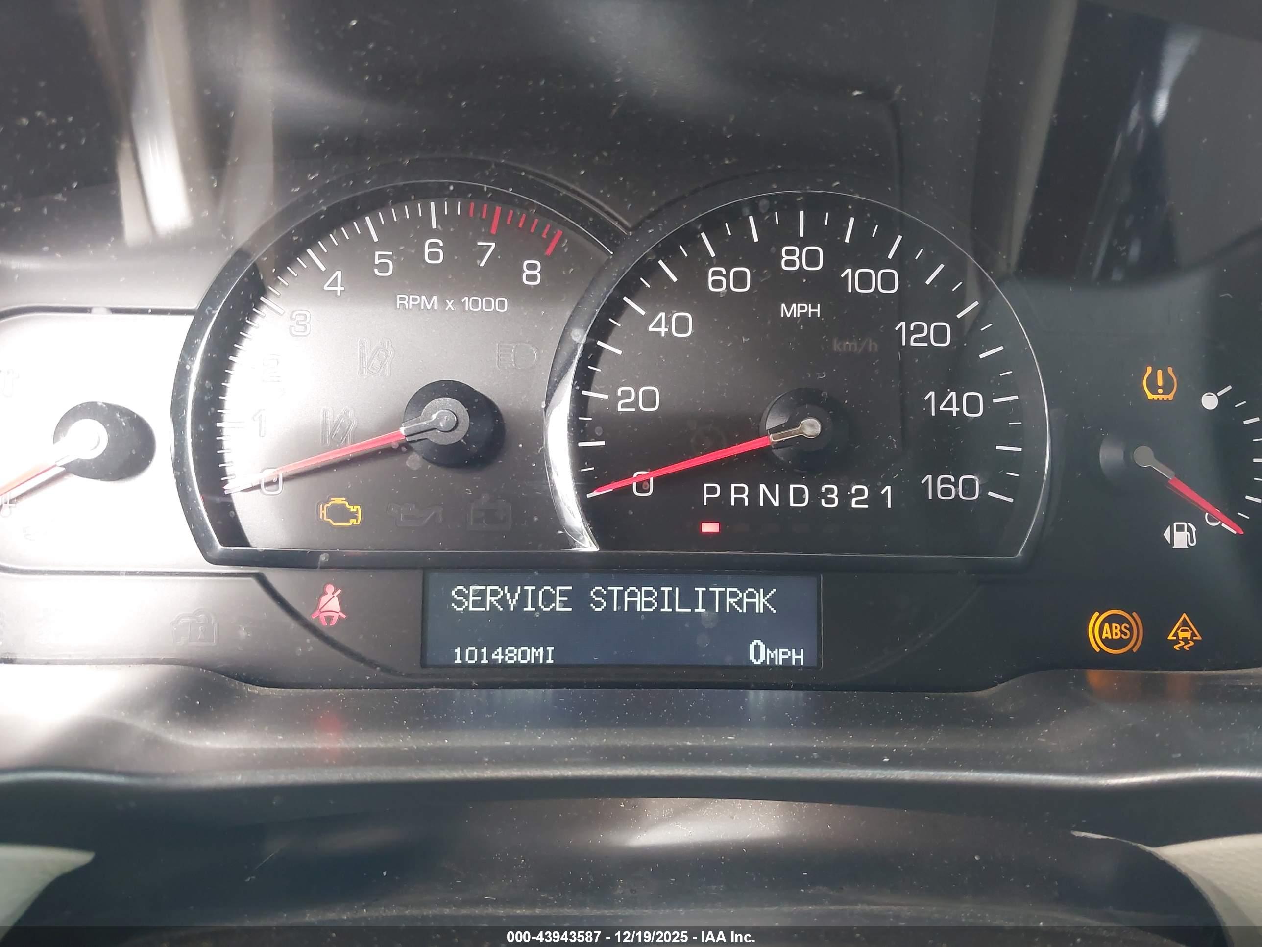 CADILLAC DTS image 7