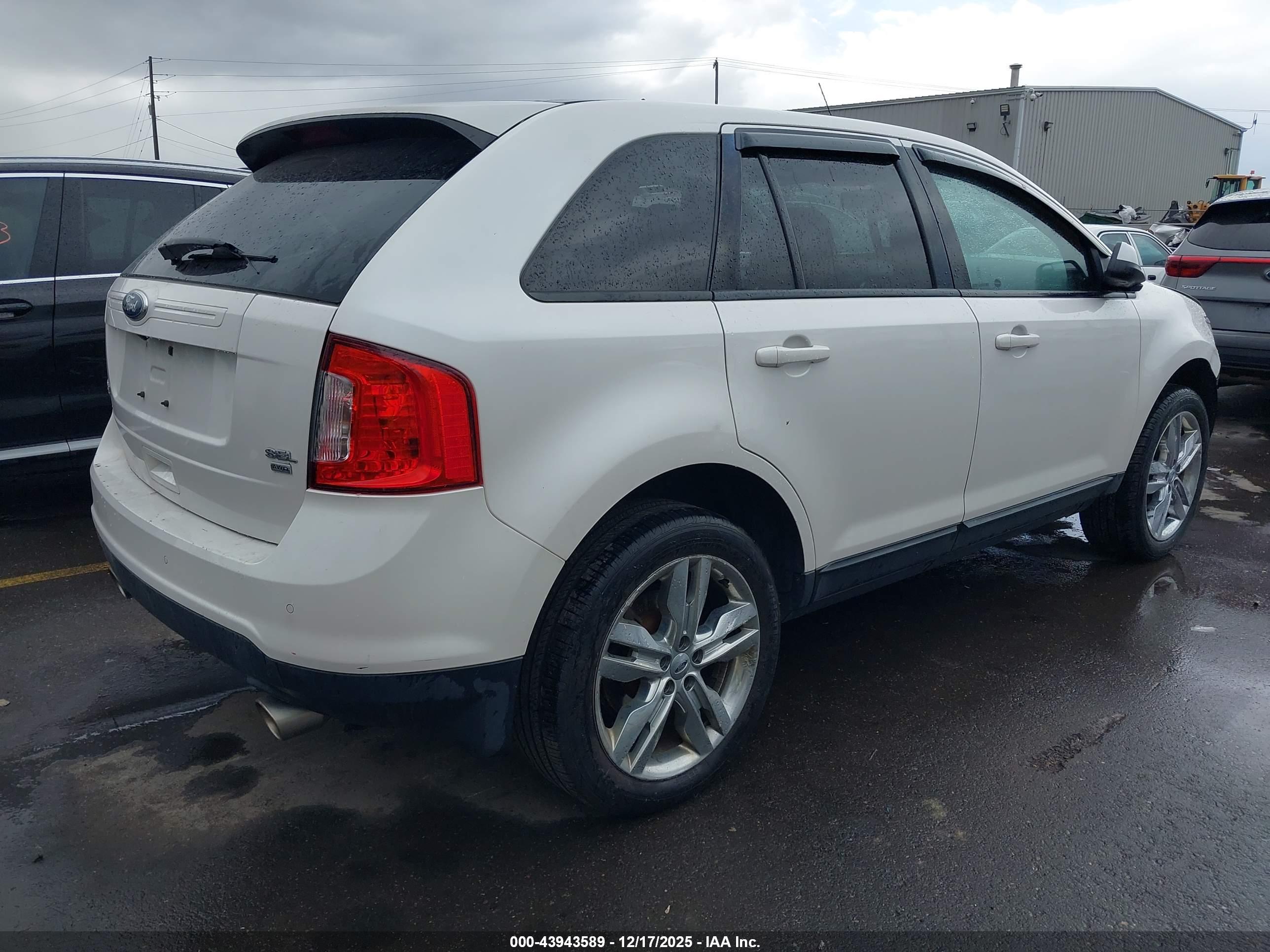 FORD EDGE image 4