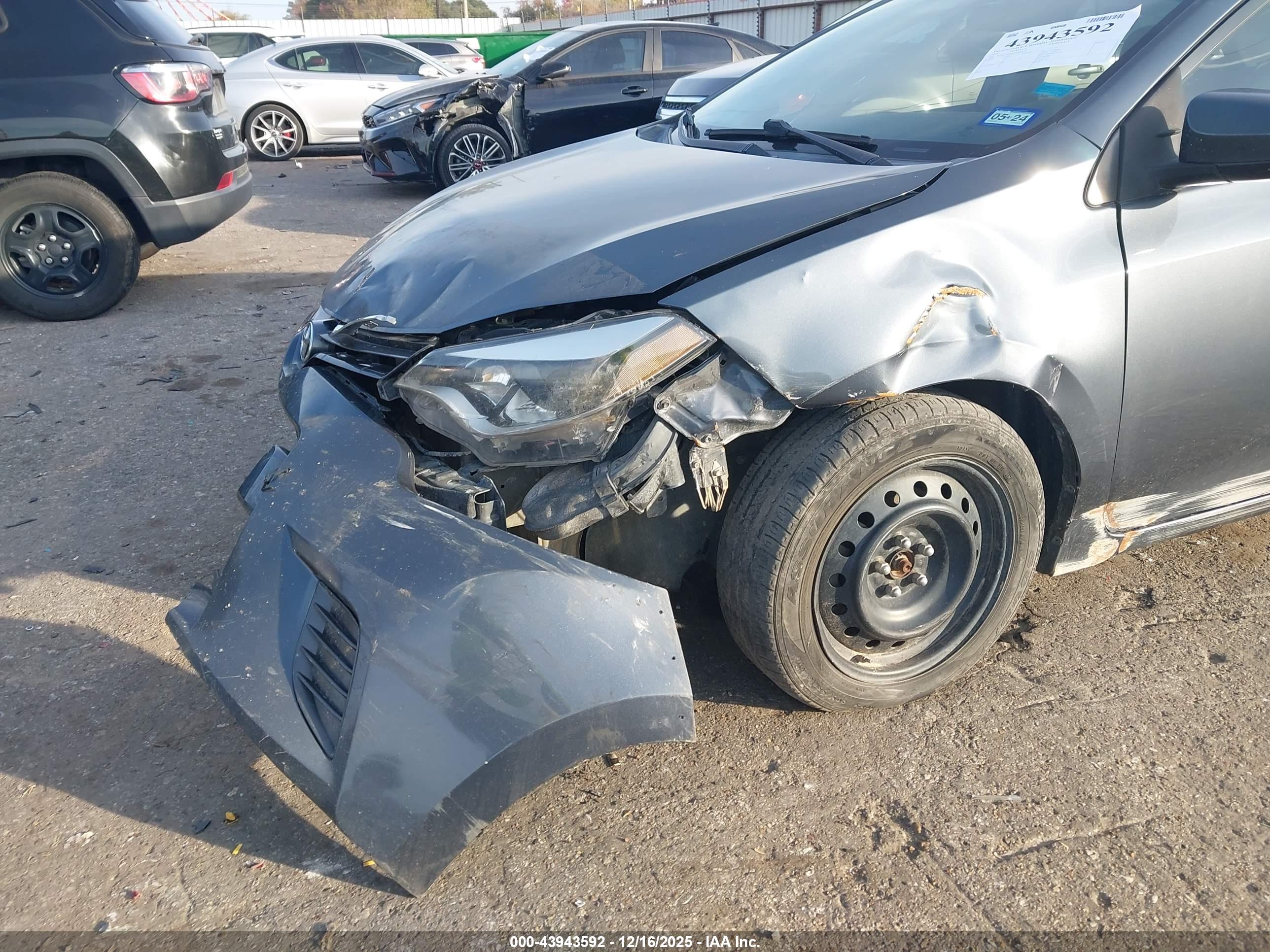 TOYOTA COROLLA image 6