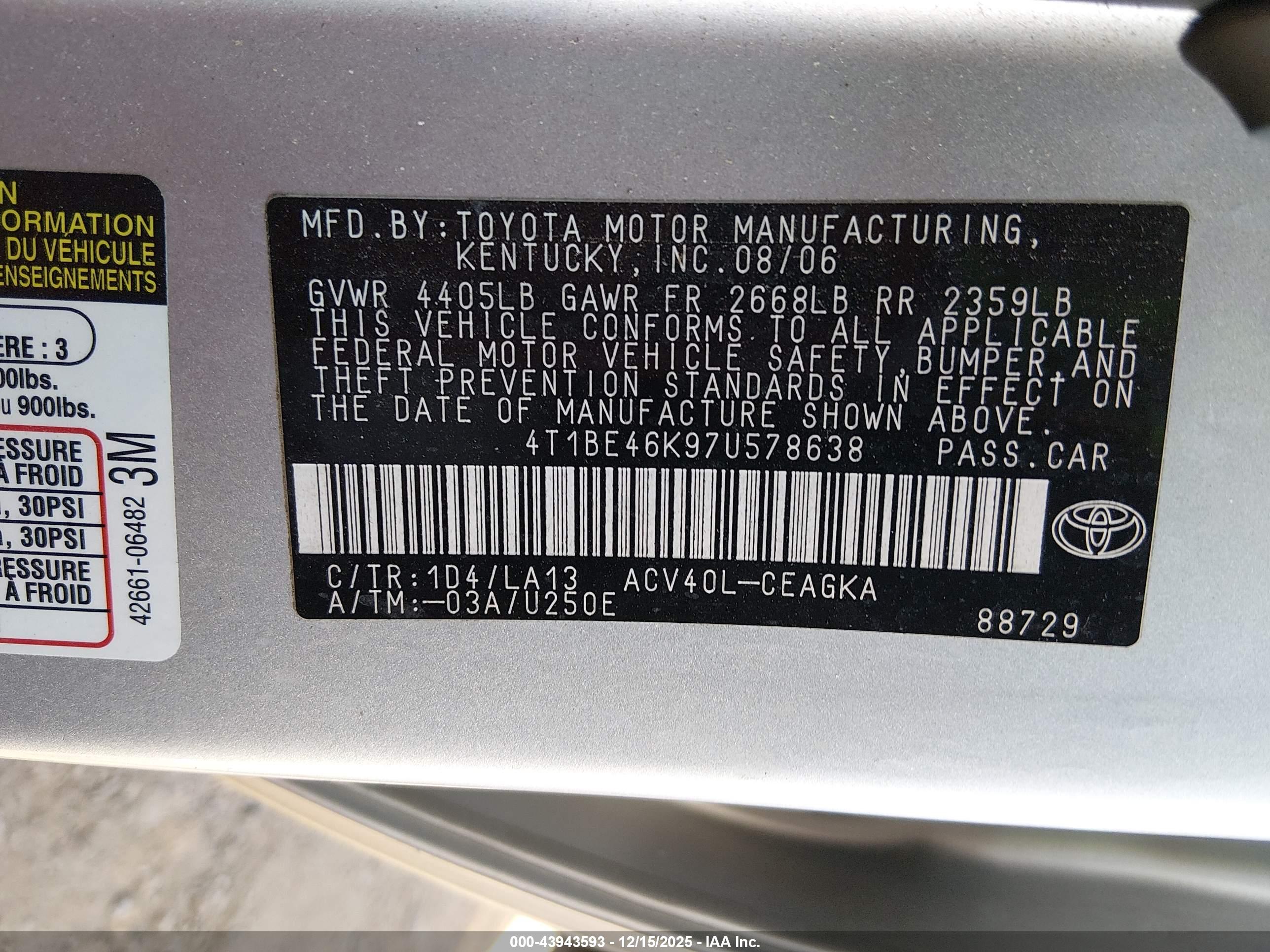 TOYOTA CAMRY image 9
