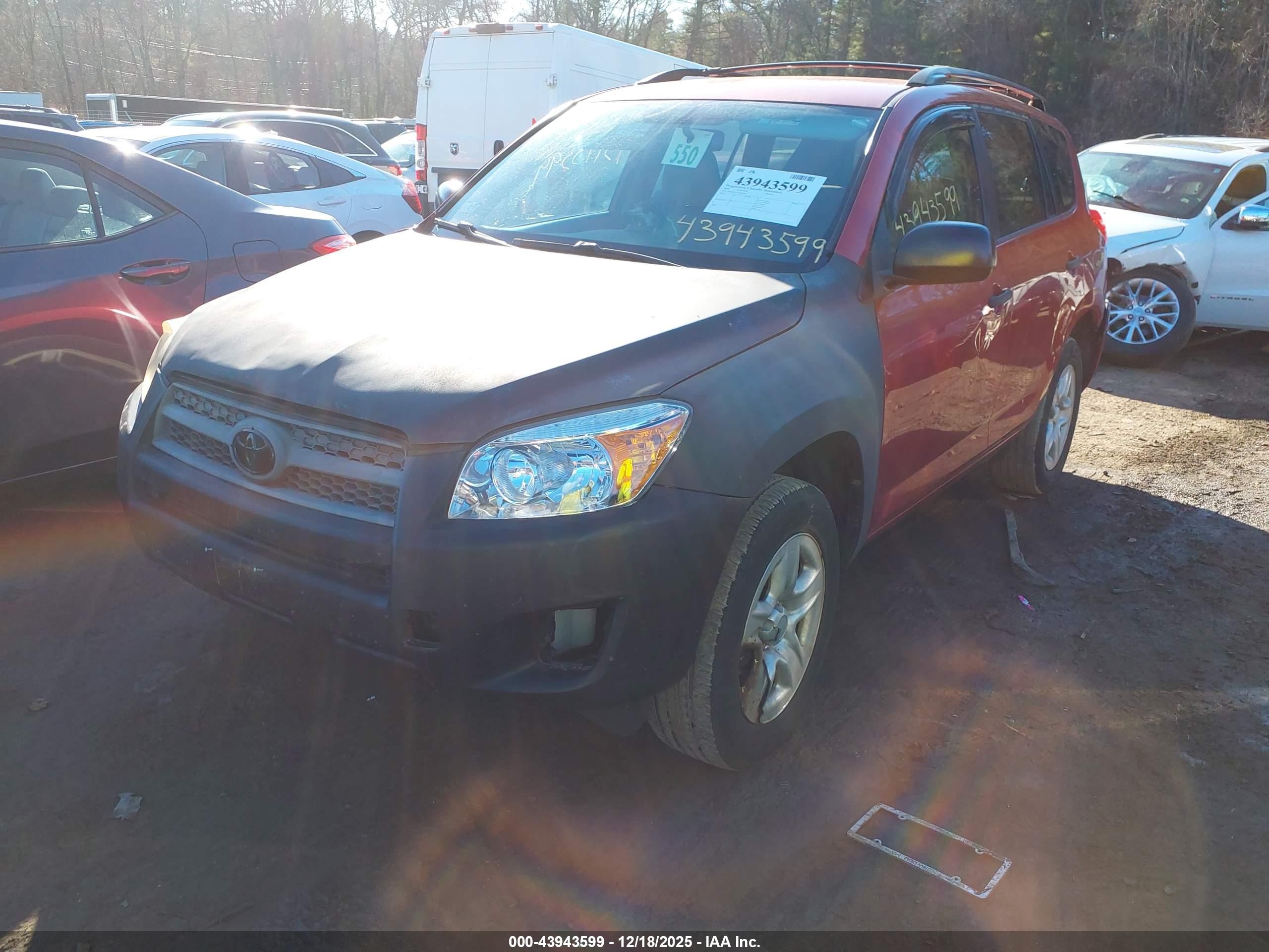 TOYOTA RAV4 image 2