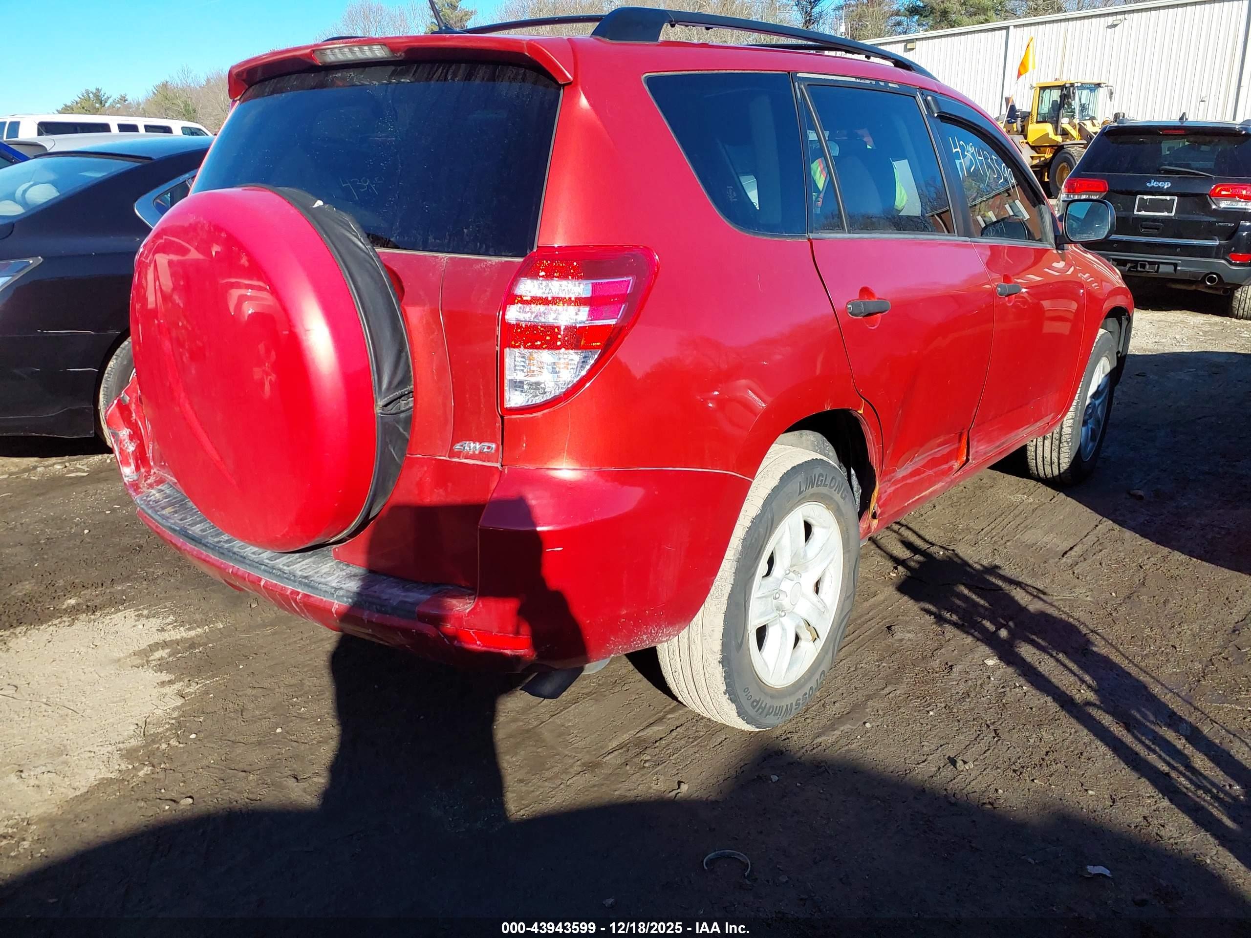 TOYOTA RAV4 image 4
