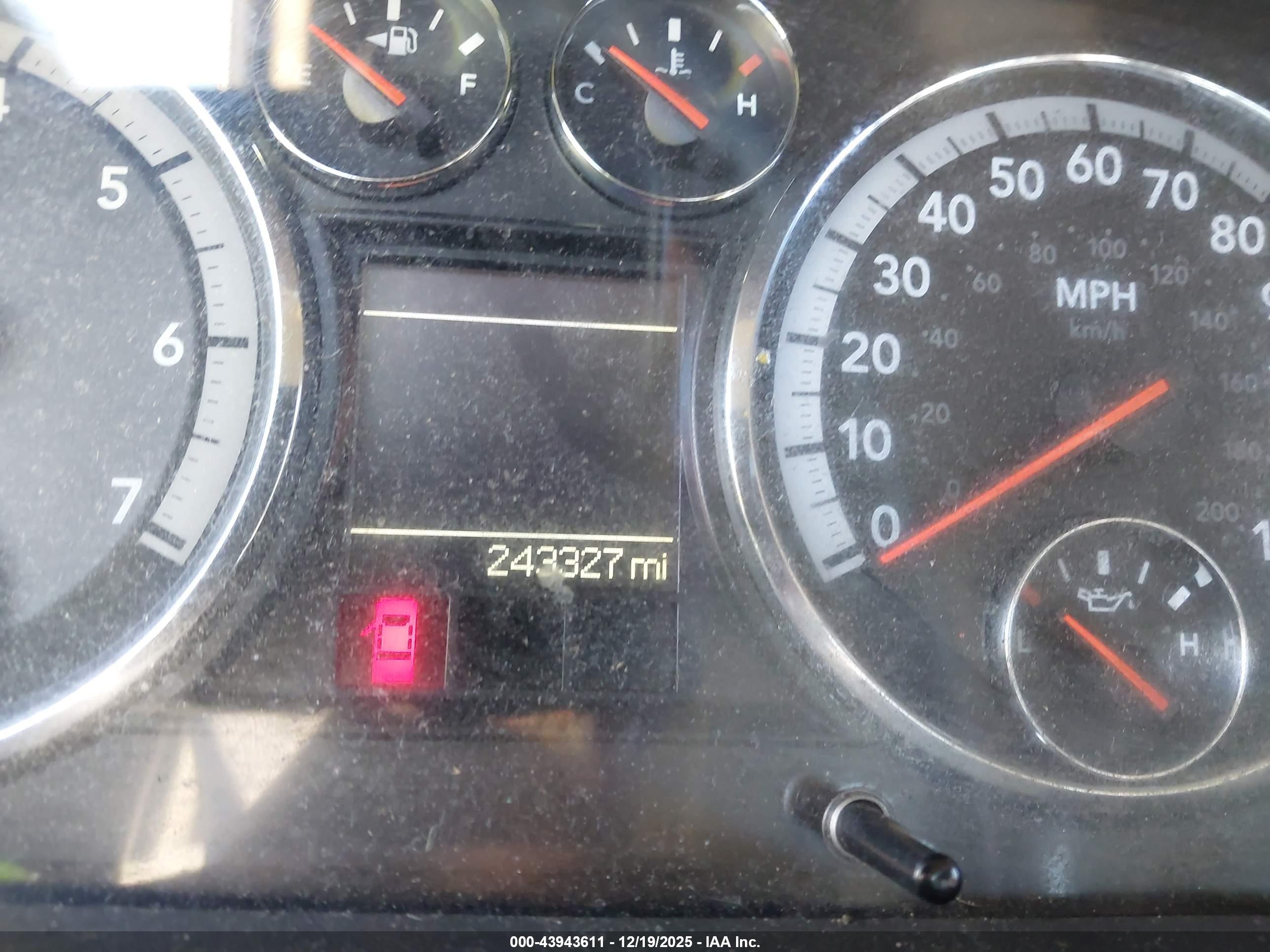 RAM 1500 image 7