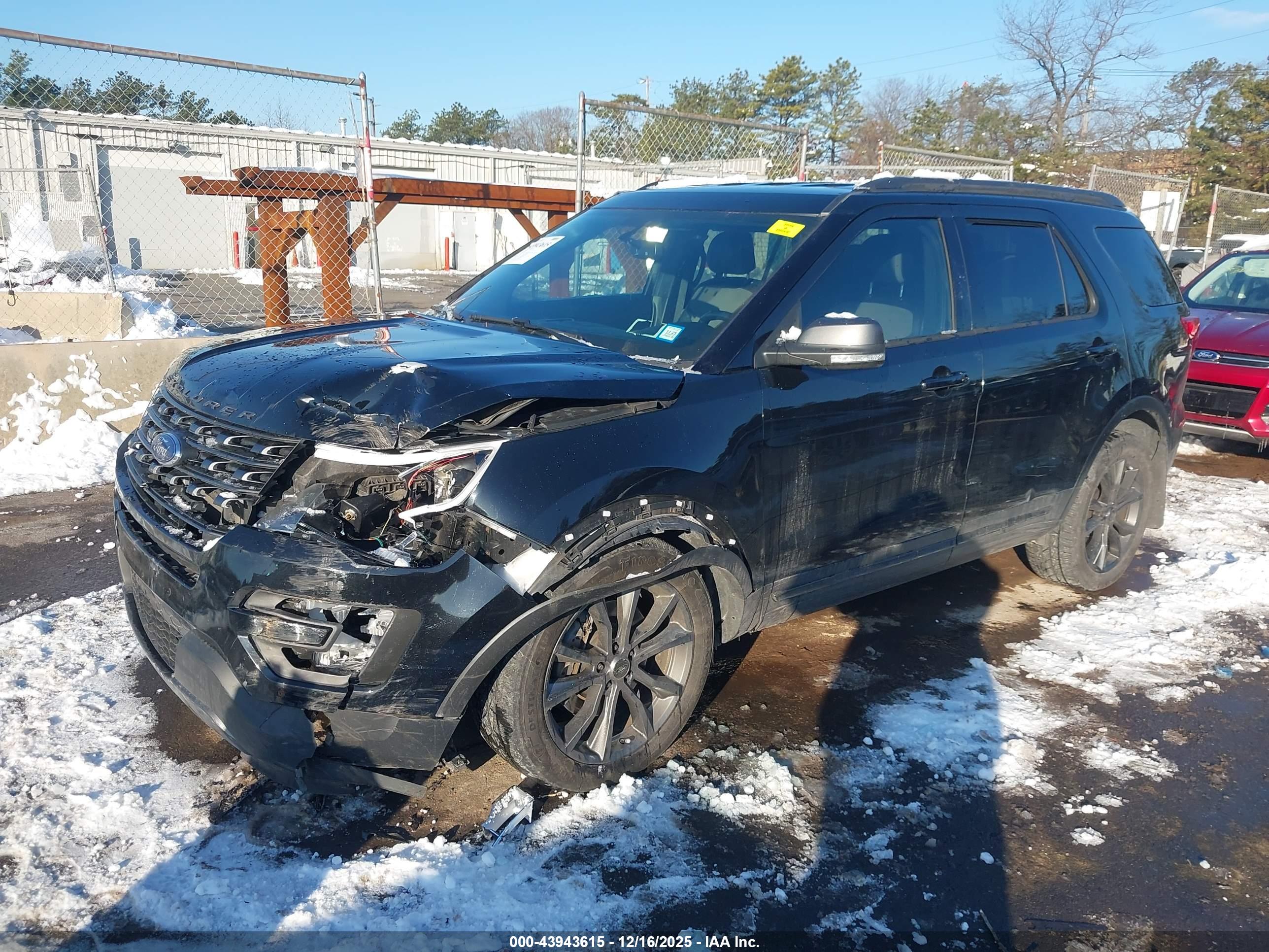 FORD EXPLORER image 2