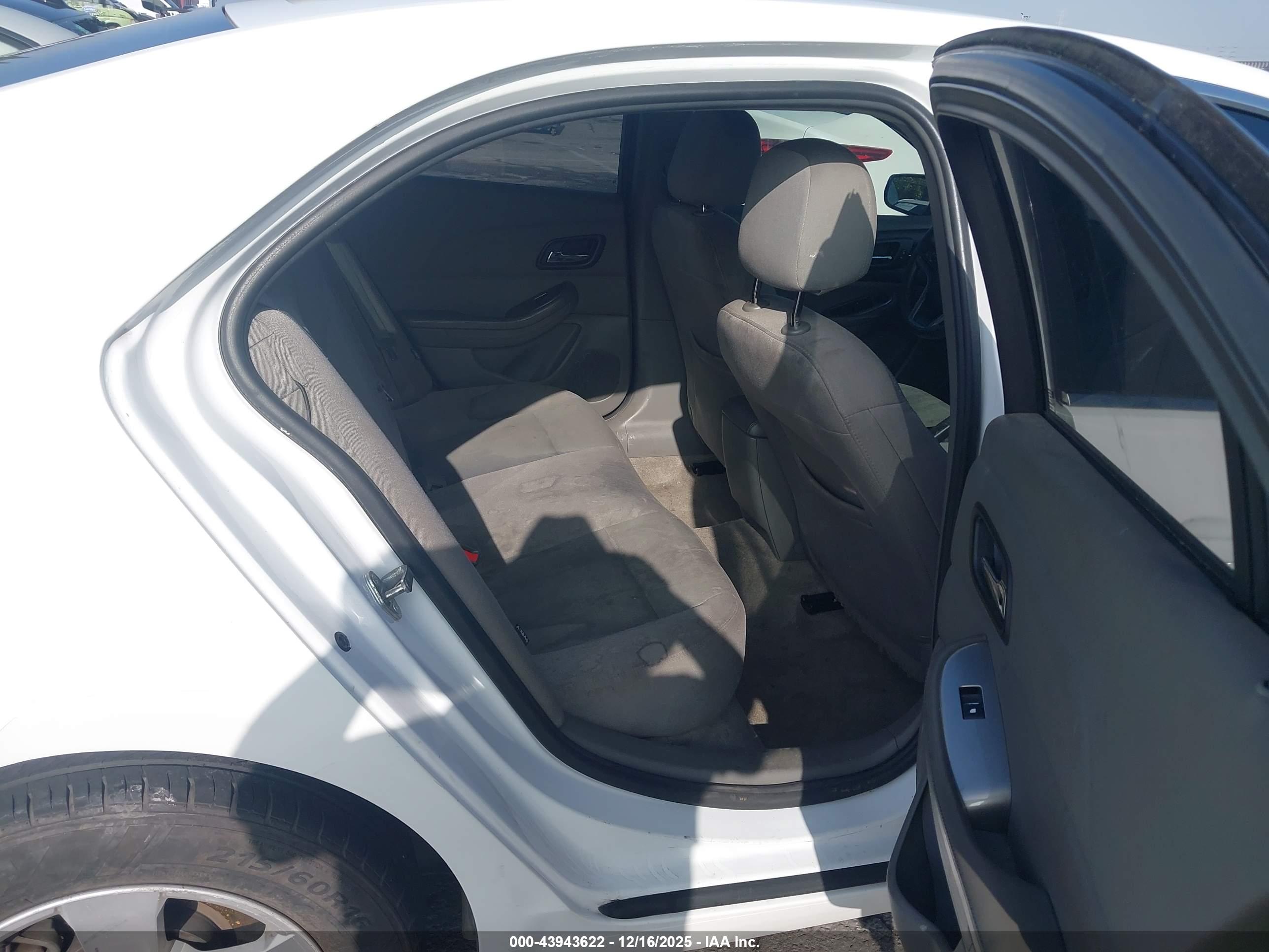 CHEVROLET MALIBU image 8