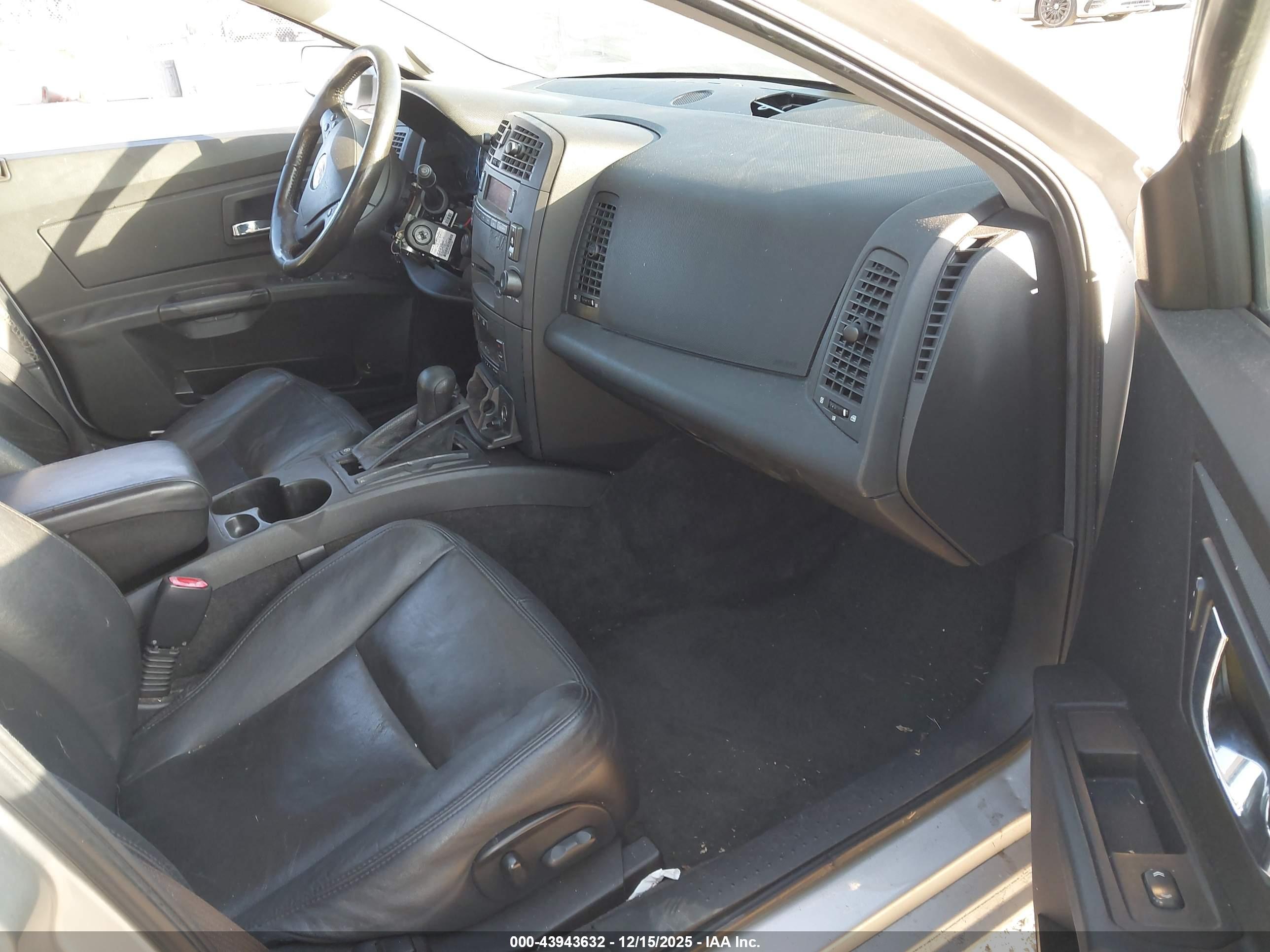 CADILLAC CTS image 5