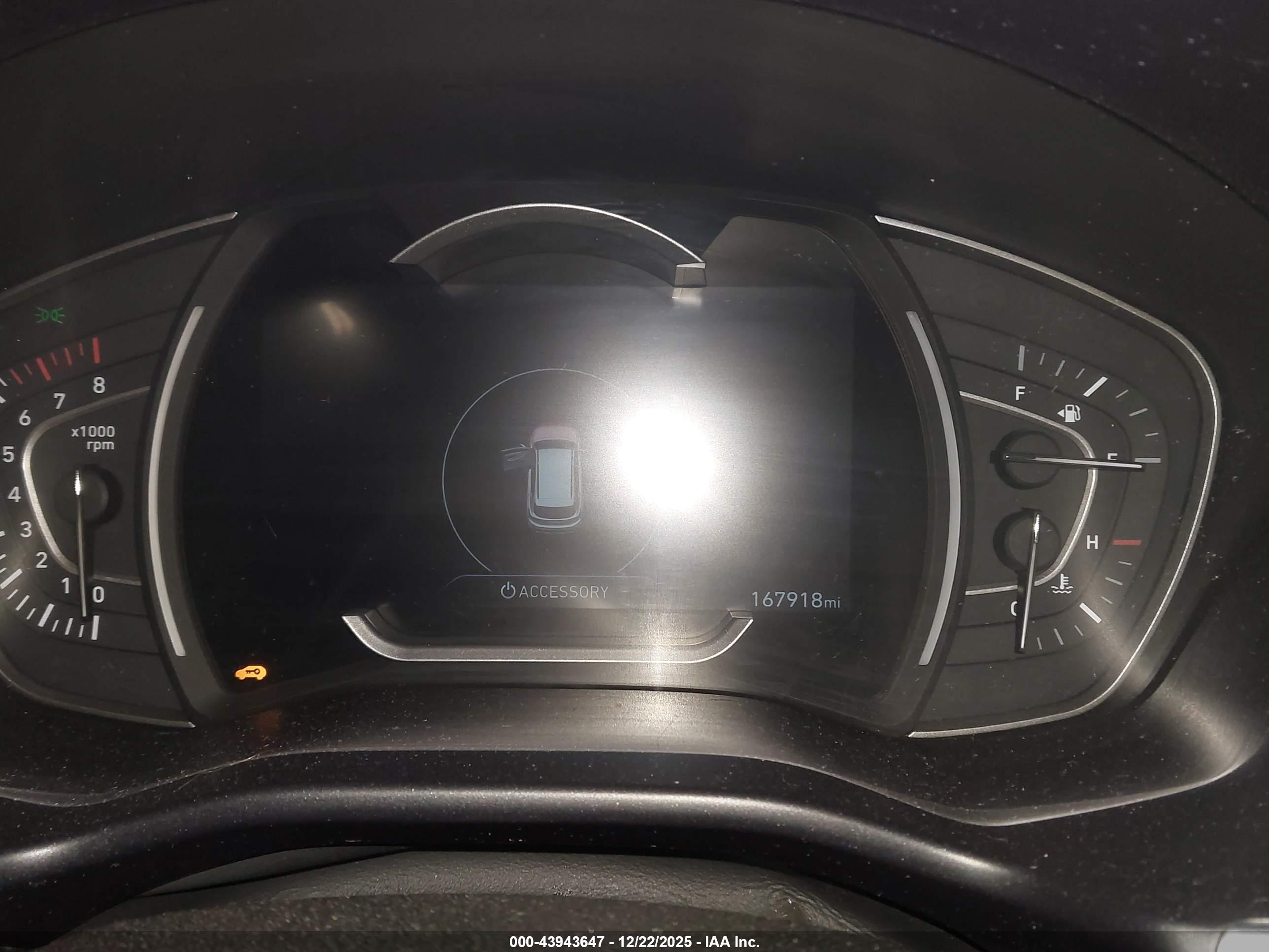 HYUNDAI SANTA image 7