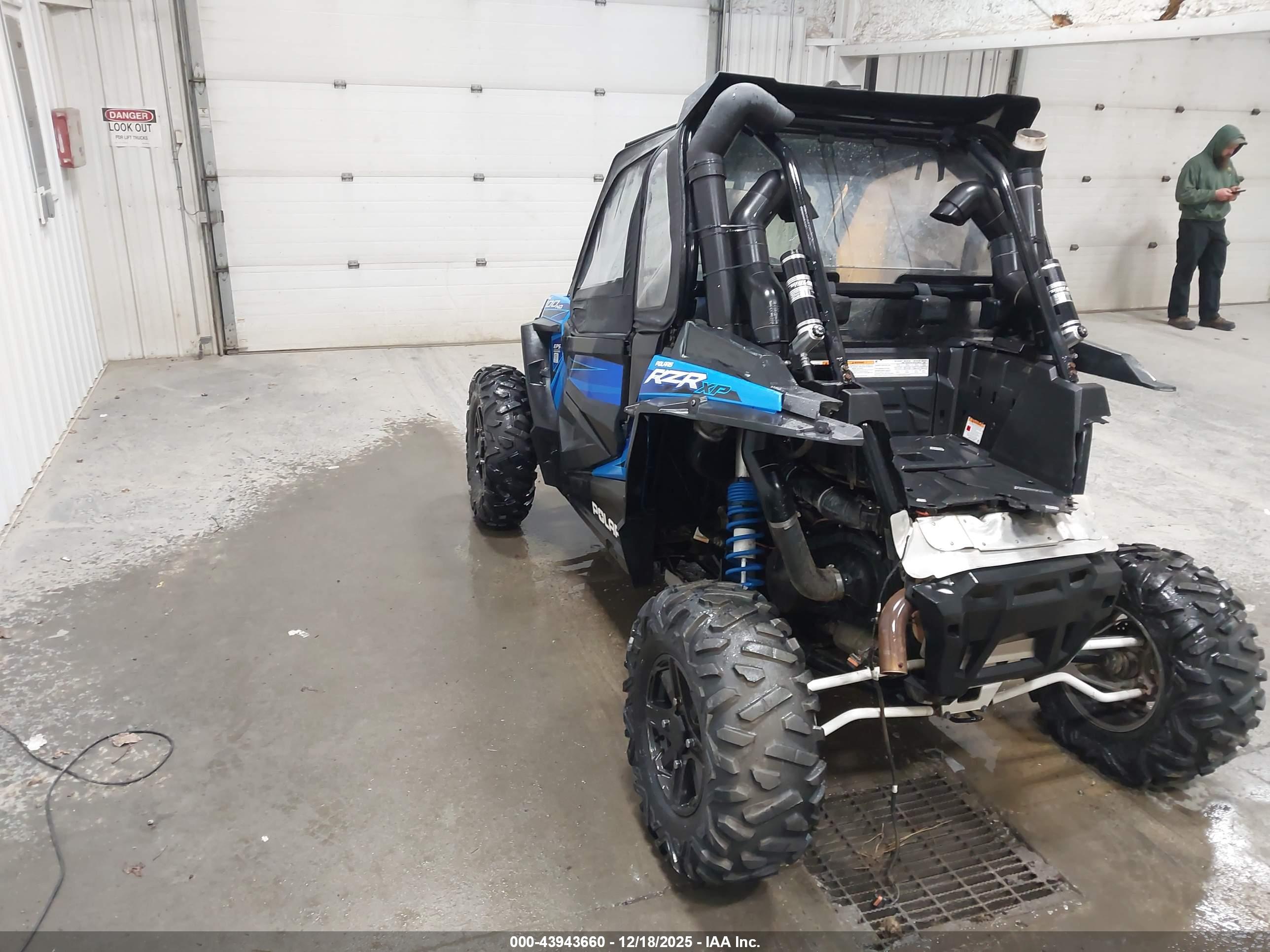 POLARIS RZR image 3