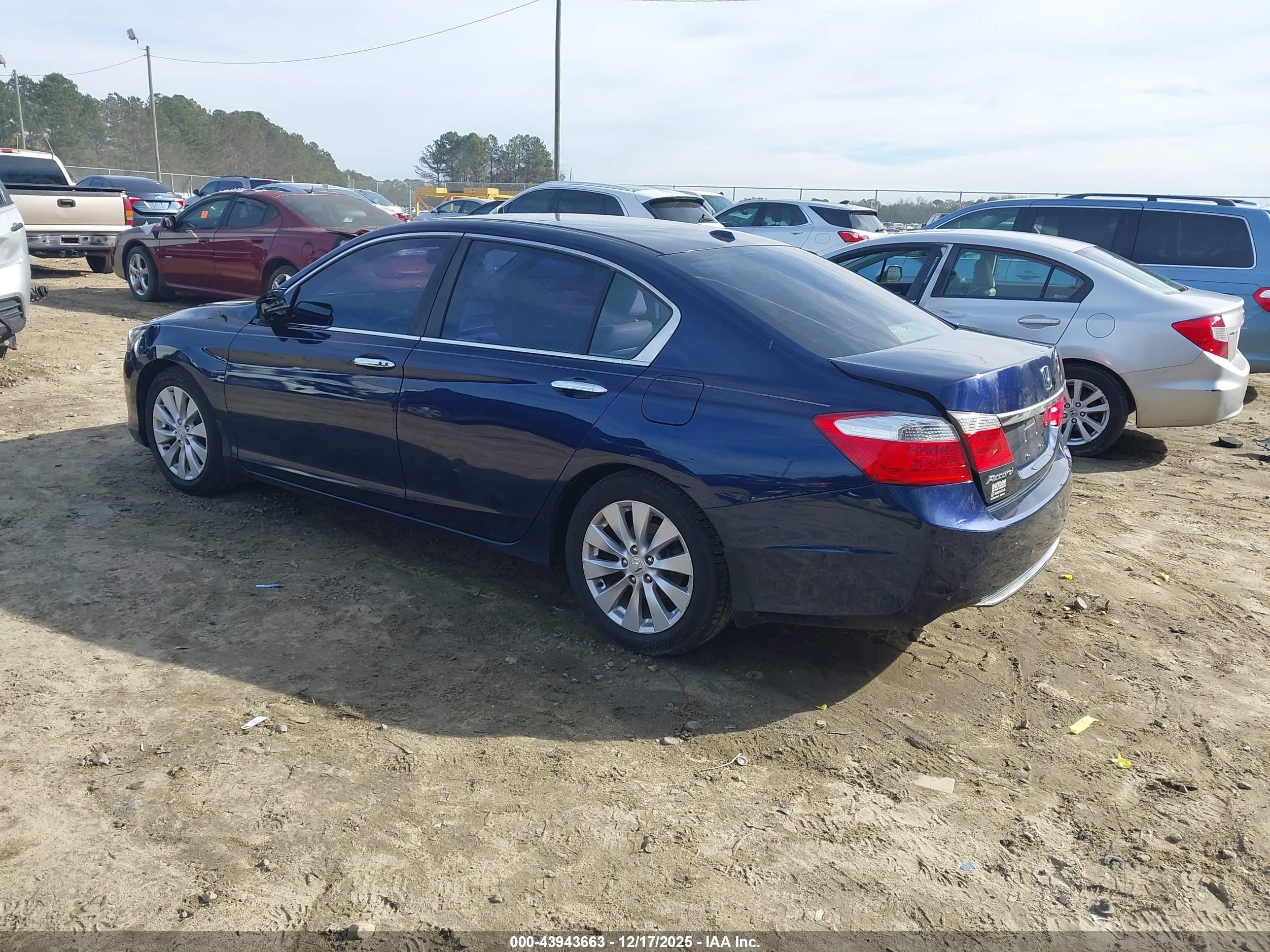 HONDA ACCORD image 3