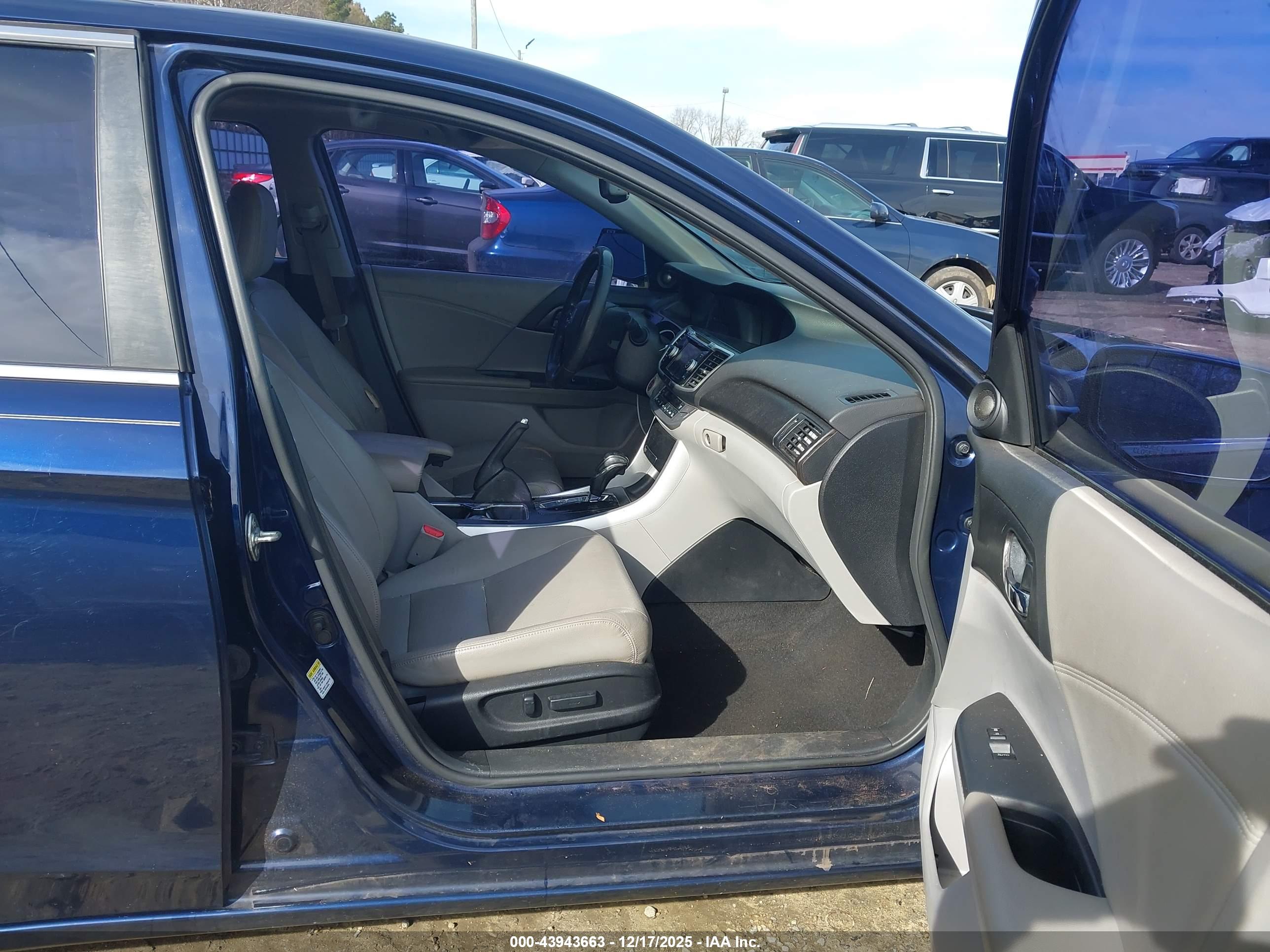 HONDA ACCORD image 5