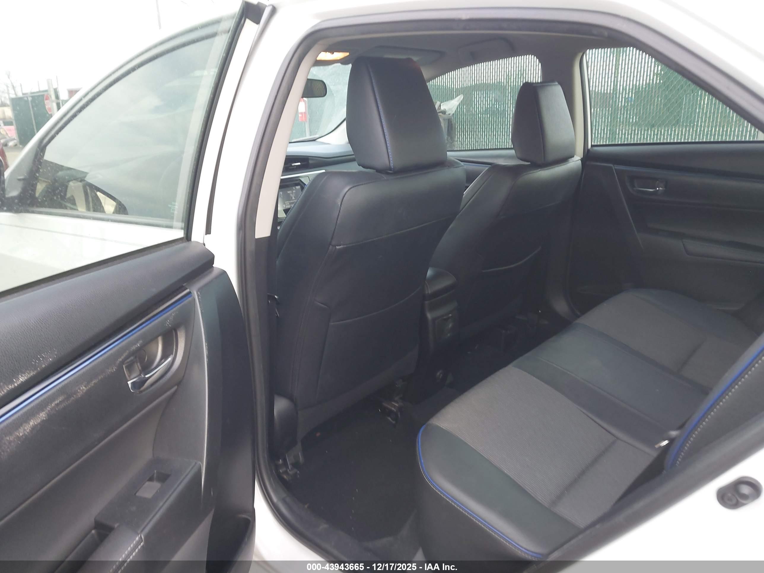 TOYOTA COROLLA image 8
