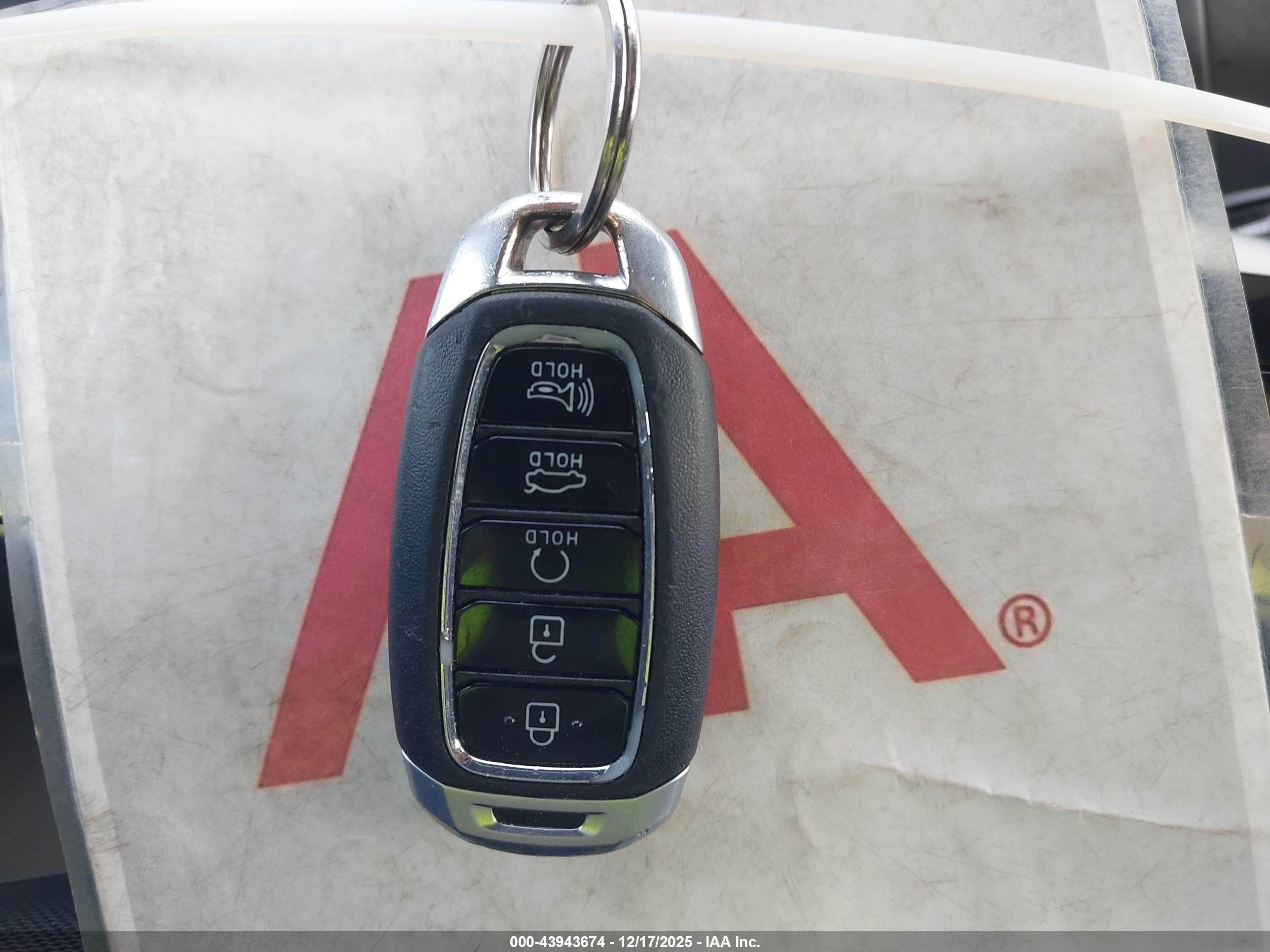 HYUNDAI ELANTRA image 11