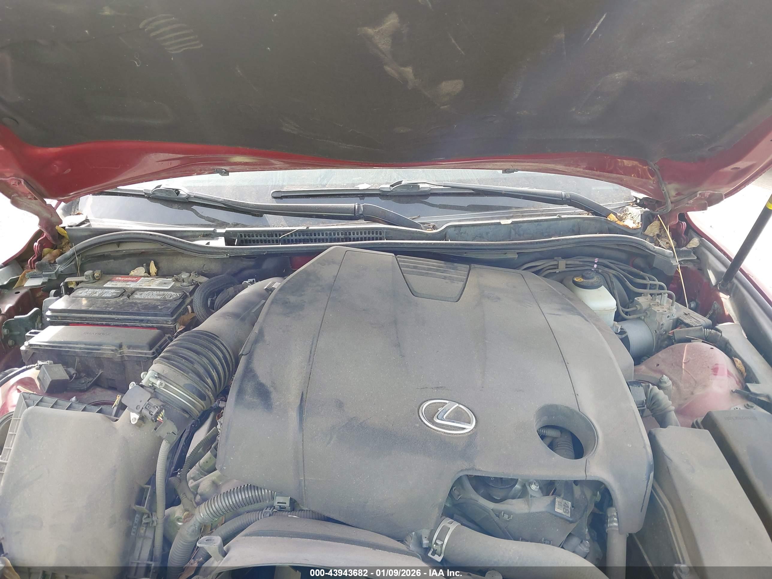 LEXUS IS image 10