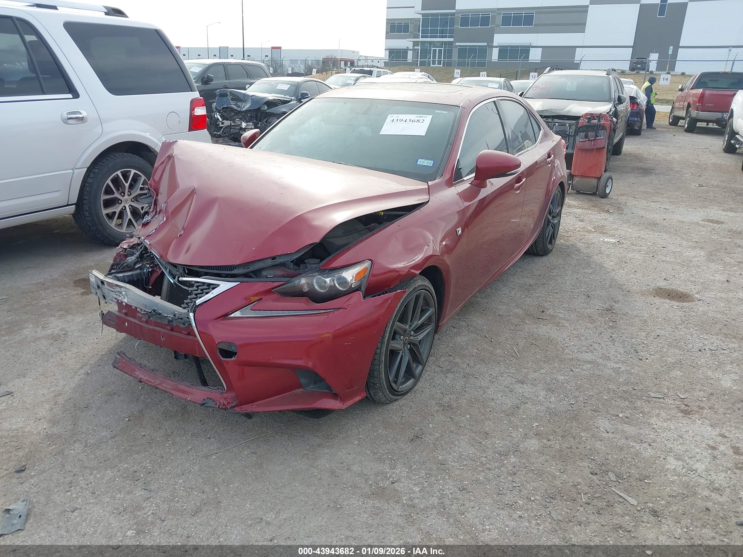 LEXUS IS image 2