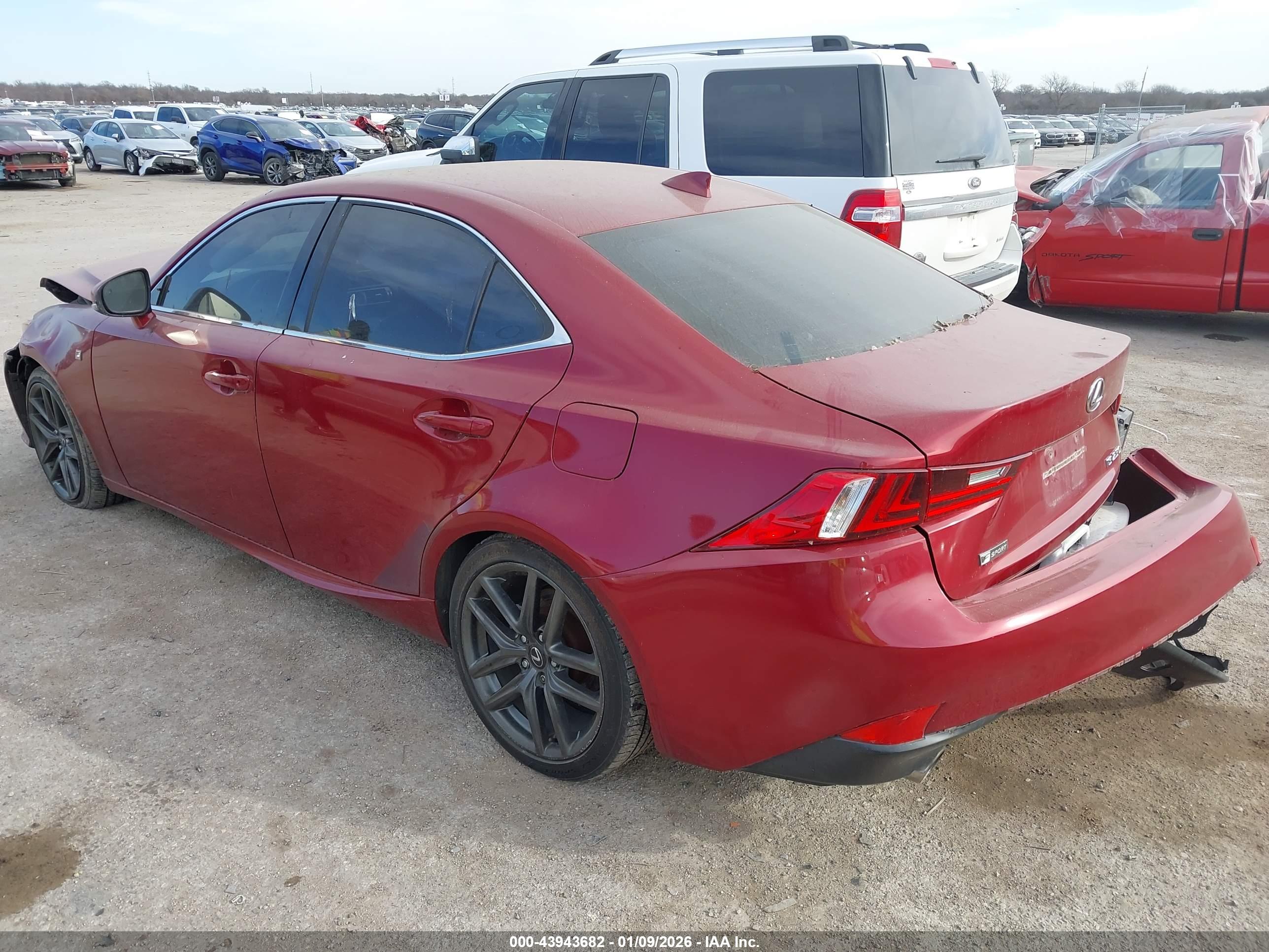 LEXUS IS image 3