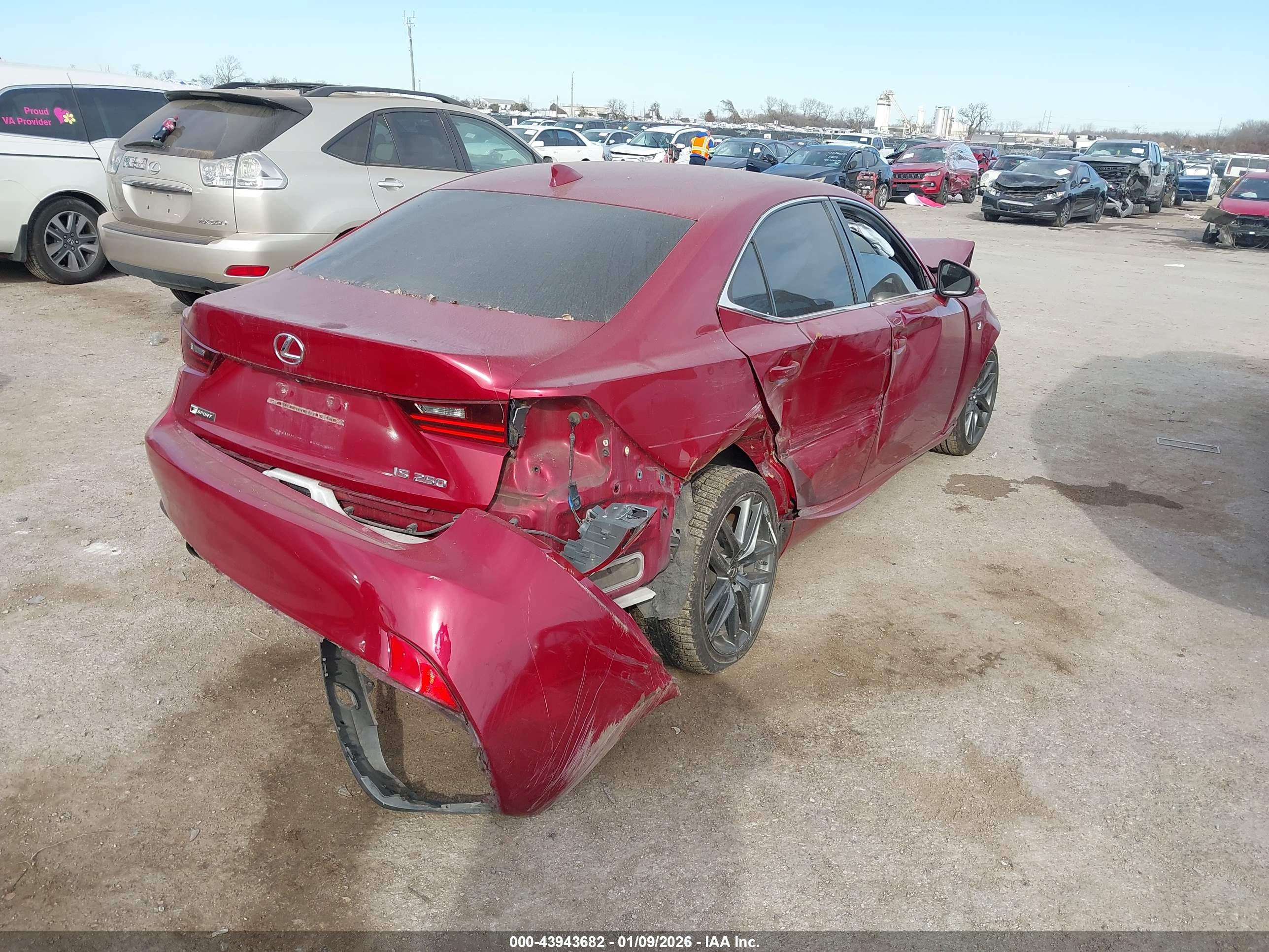 LEXUS IS image 4
