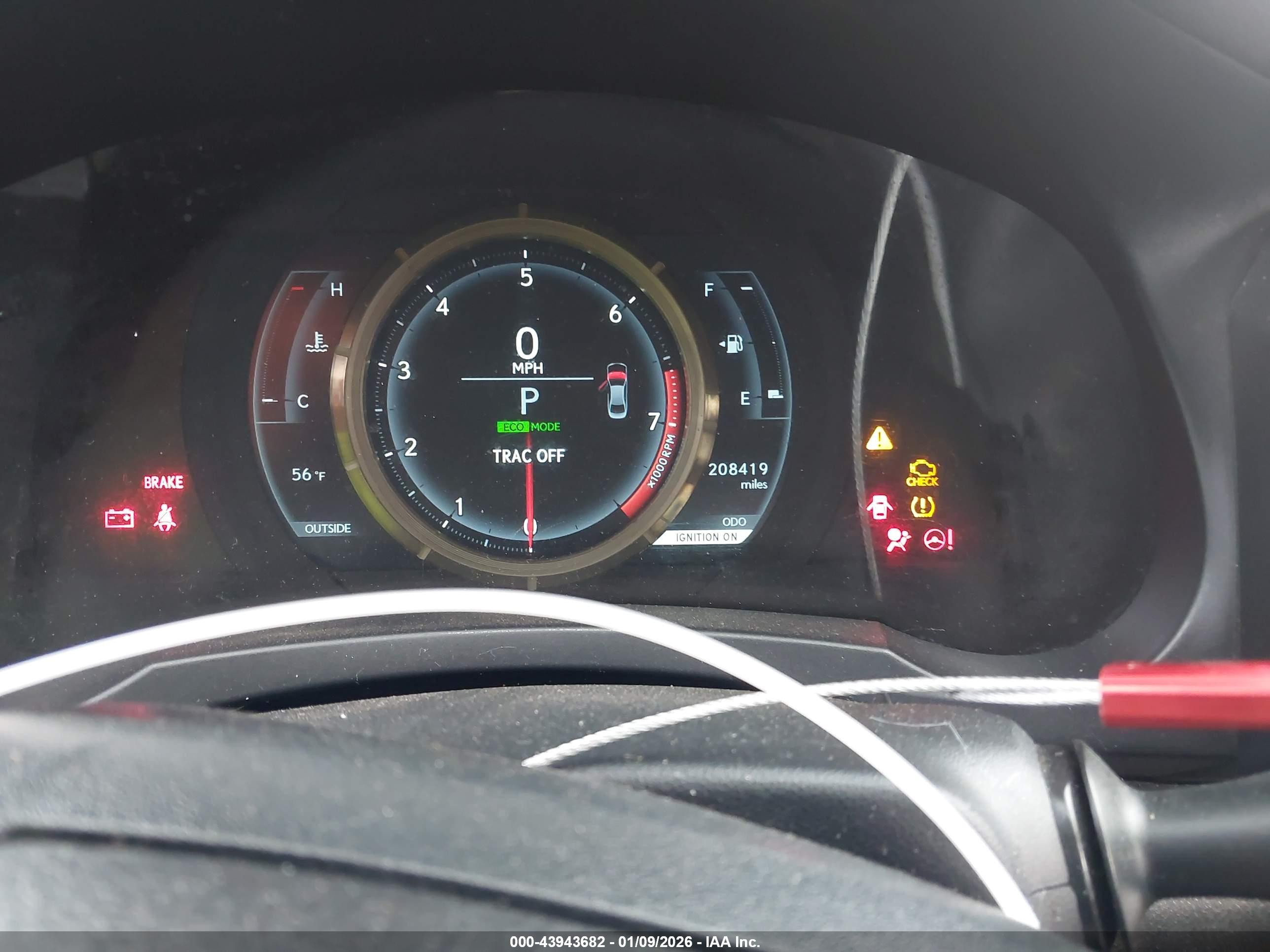 LEXUS IS image 7
