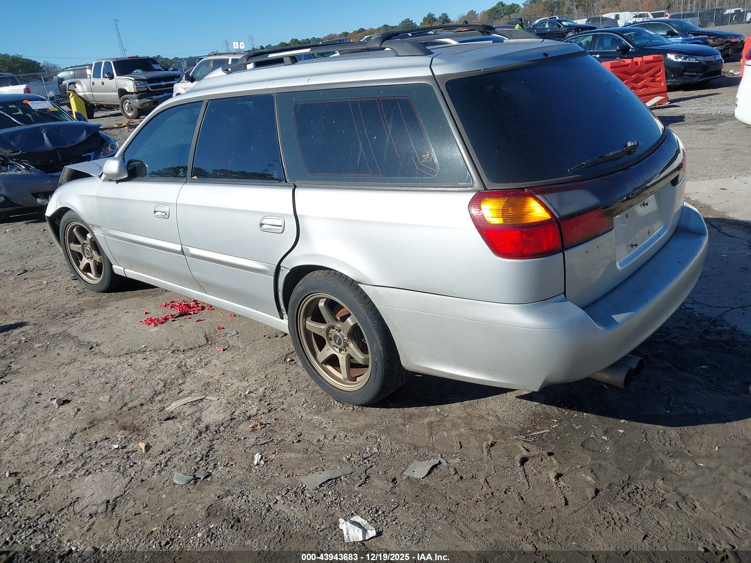 SUBARU LEGACY image 3