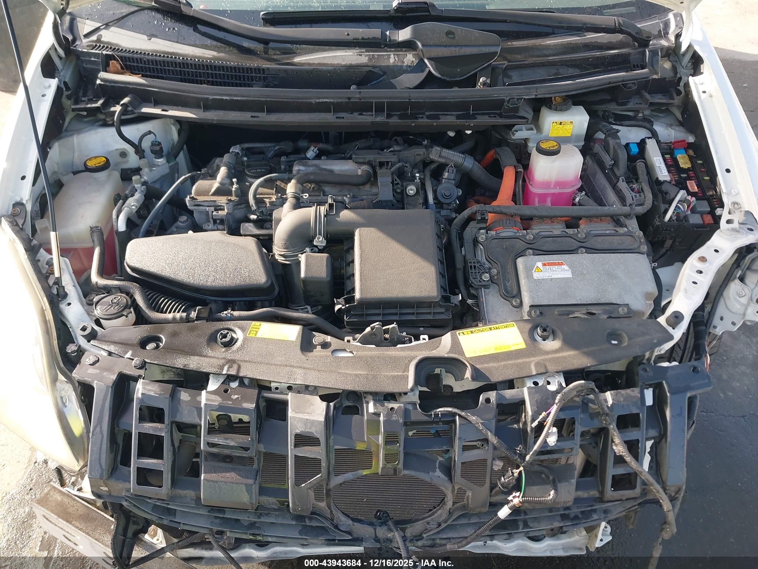 TOYOTA PRIUS image 10