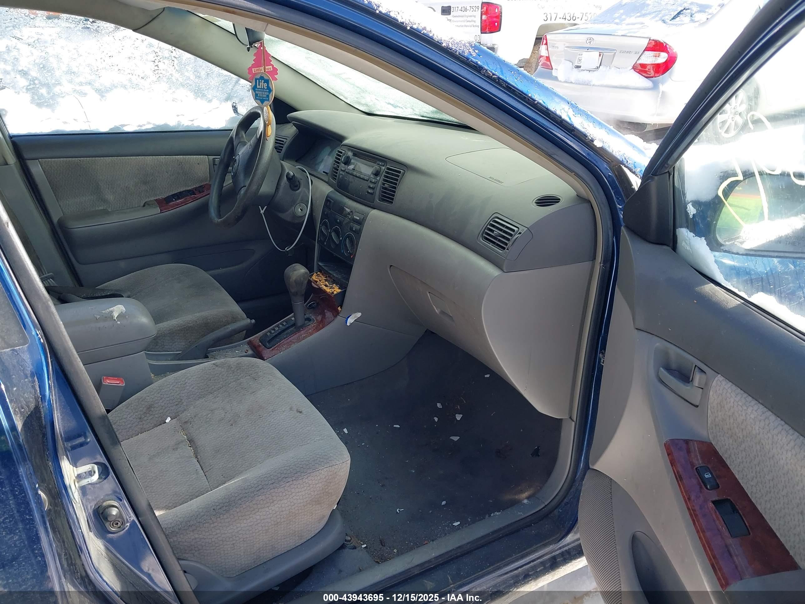 TOYOTA COROLLA image 5