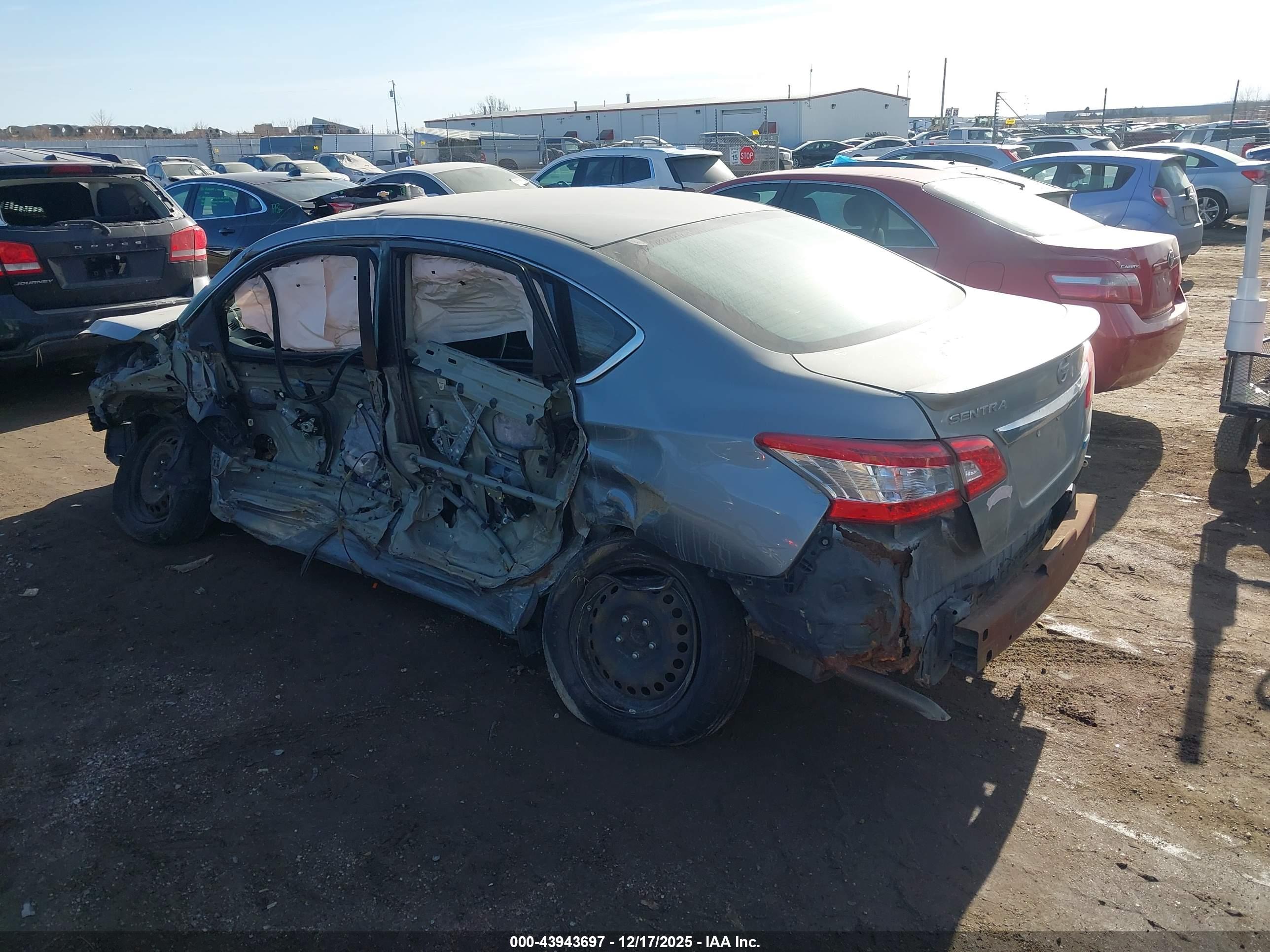 NISSAN SENTRA image 3