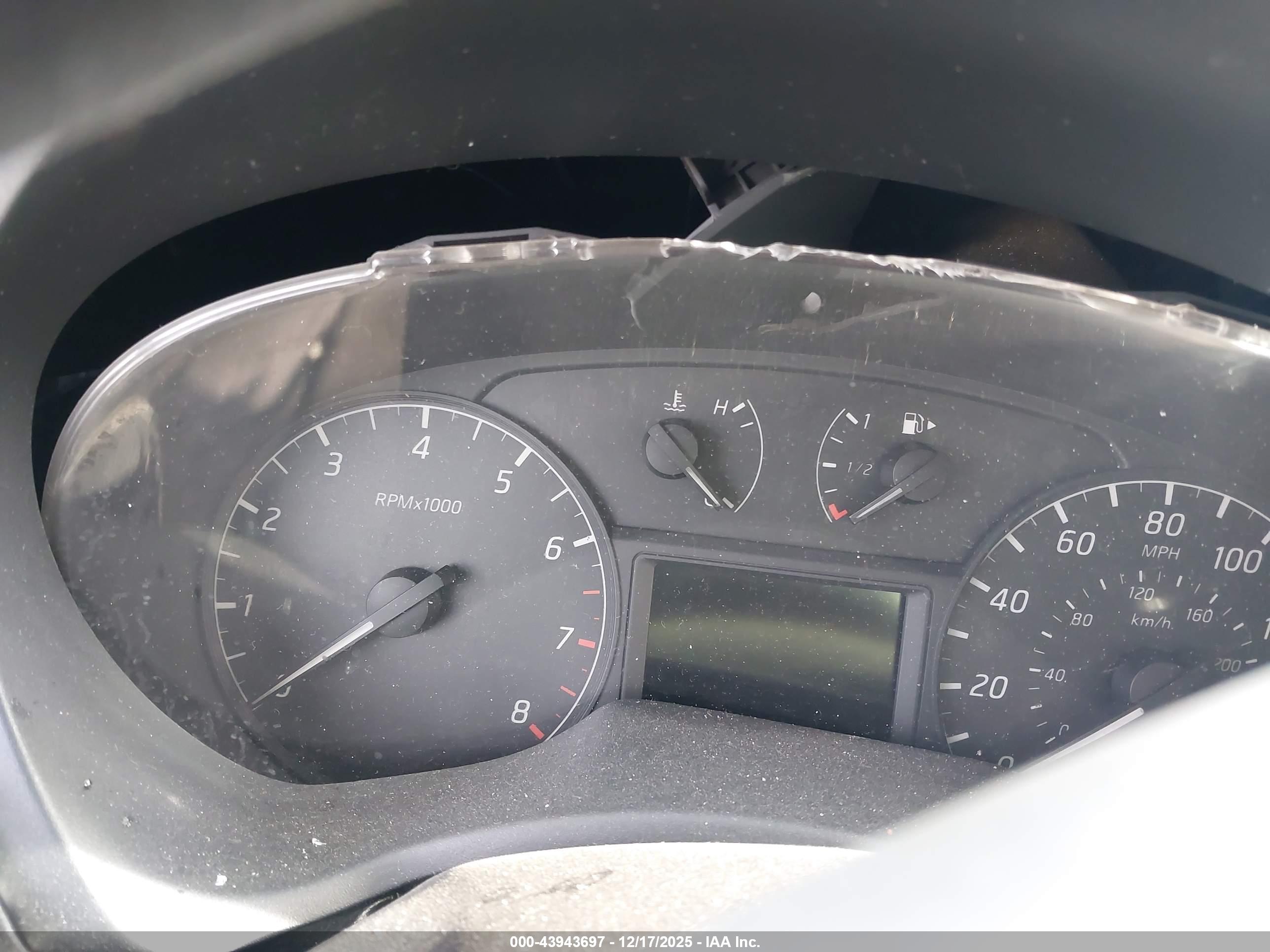 NISSAN SENTRA image 7