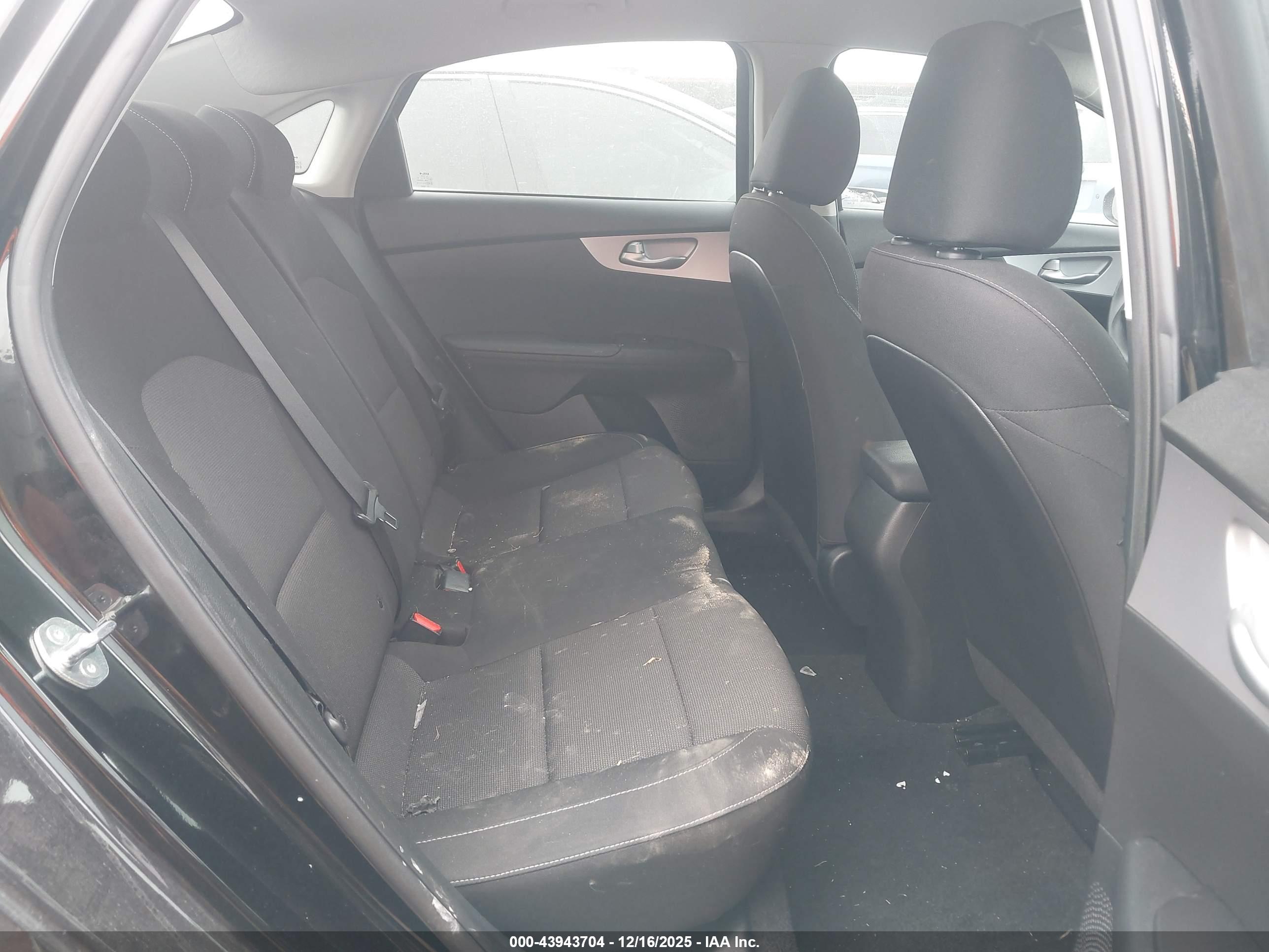 KIA FORTE image 8
