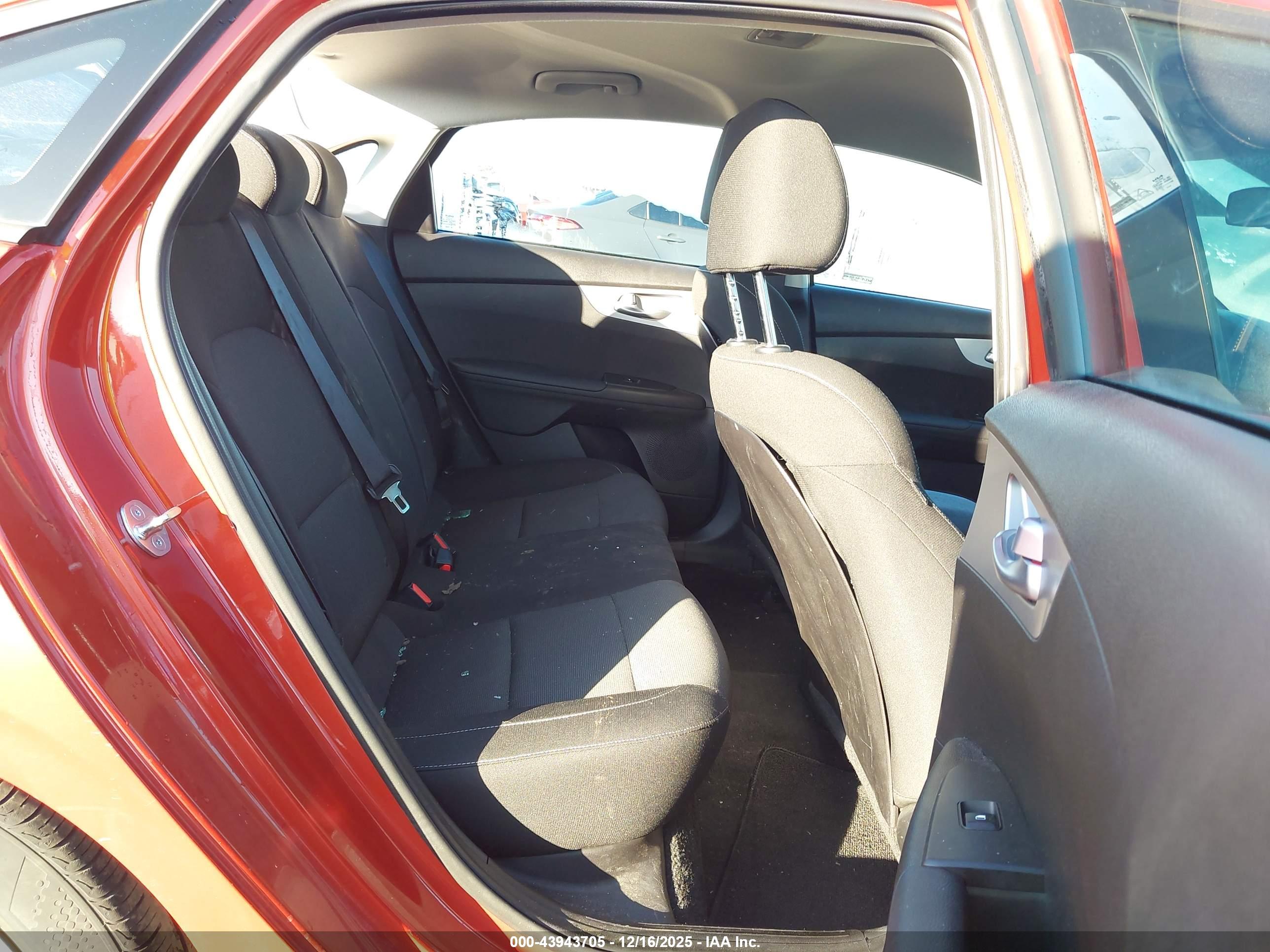KIA FORTE image 8