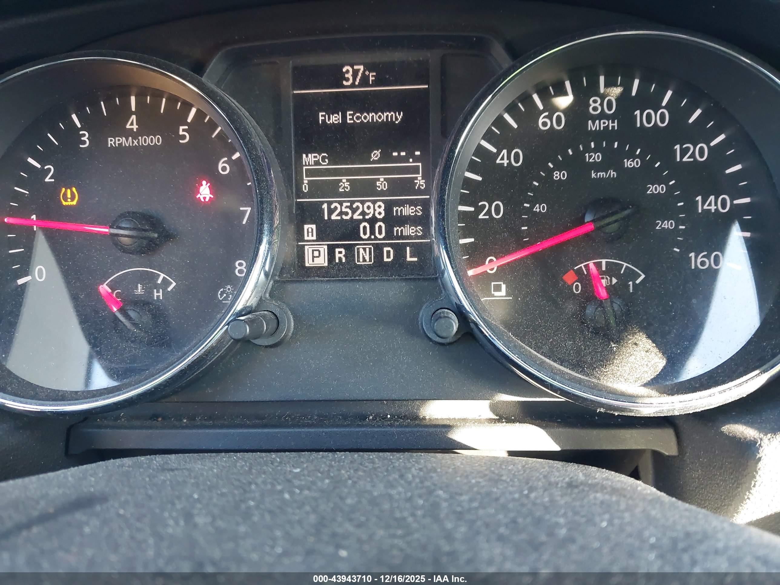 NISSAN ROGUE image 7
