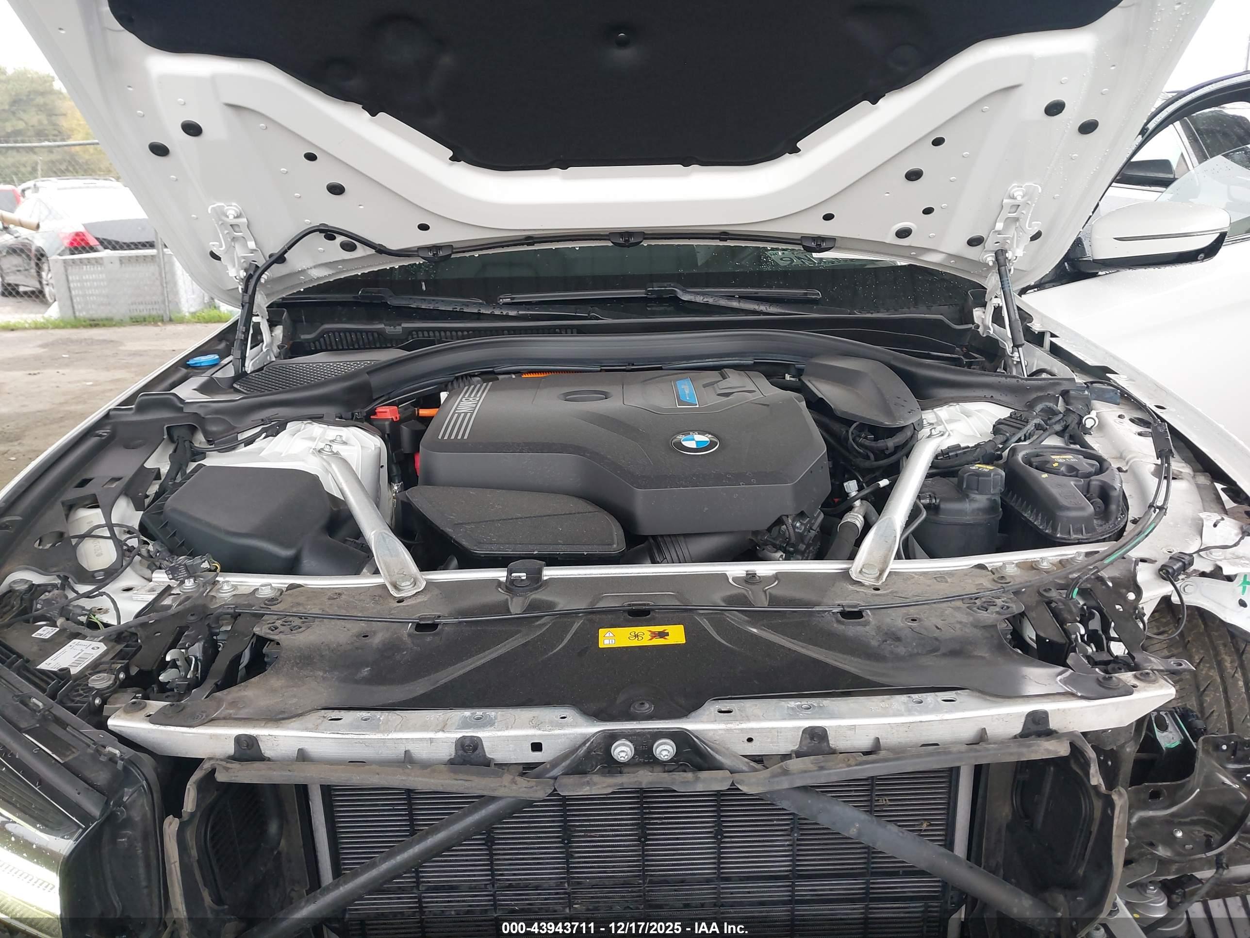 BMW 530E image 10