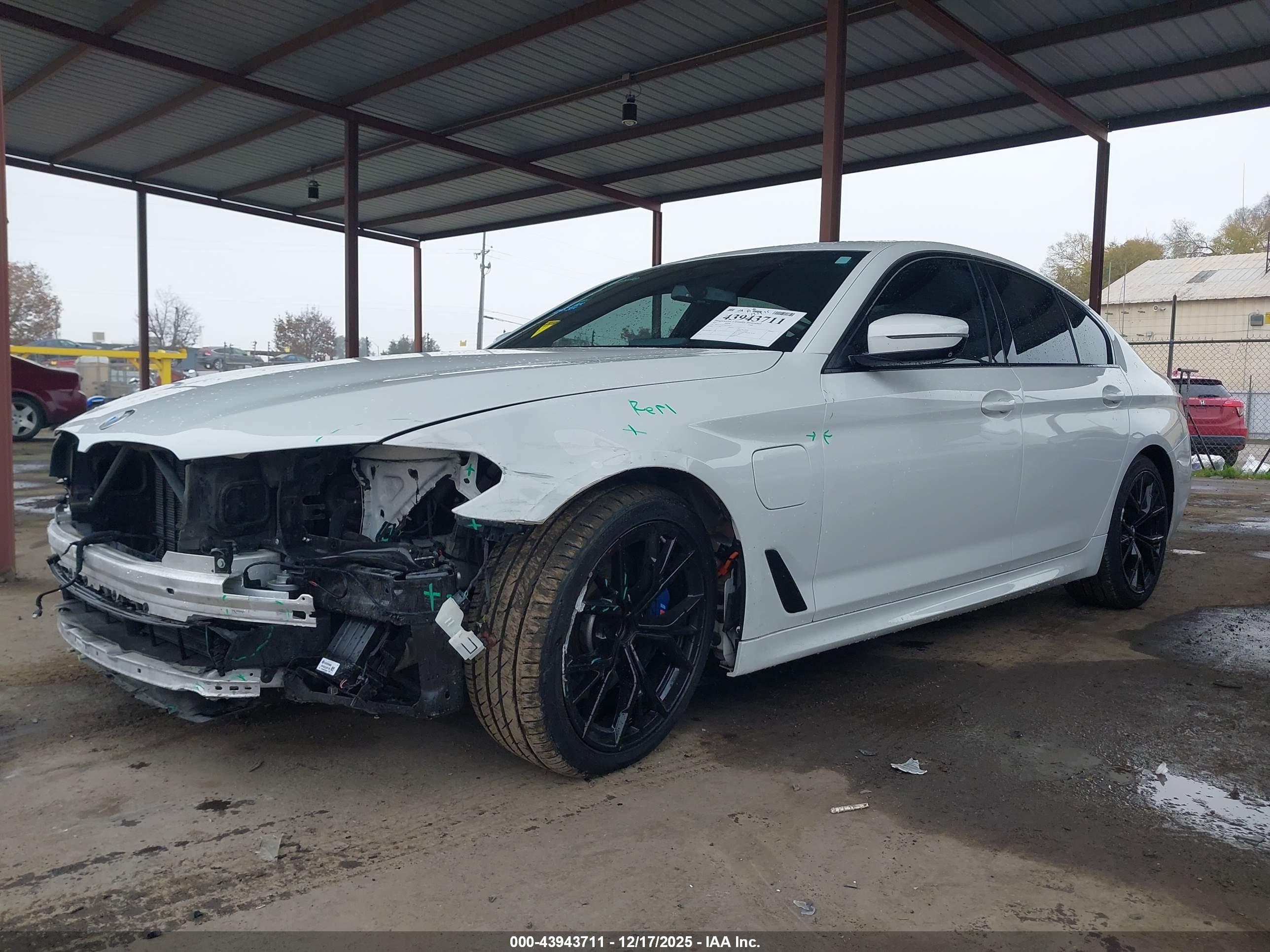 BMW 530E image 2